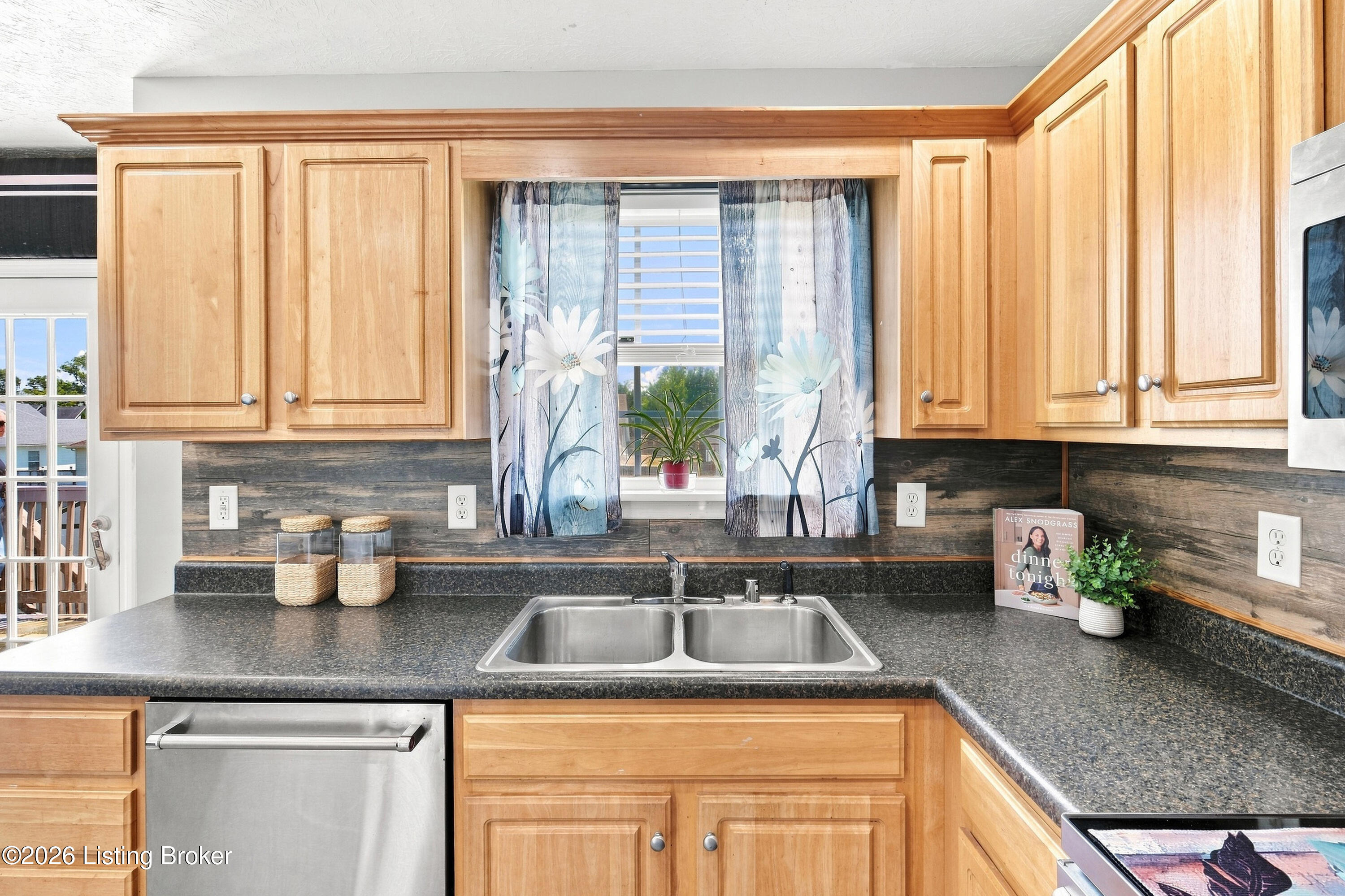 464 Hensley Rd Property Photo 17