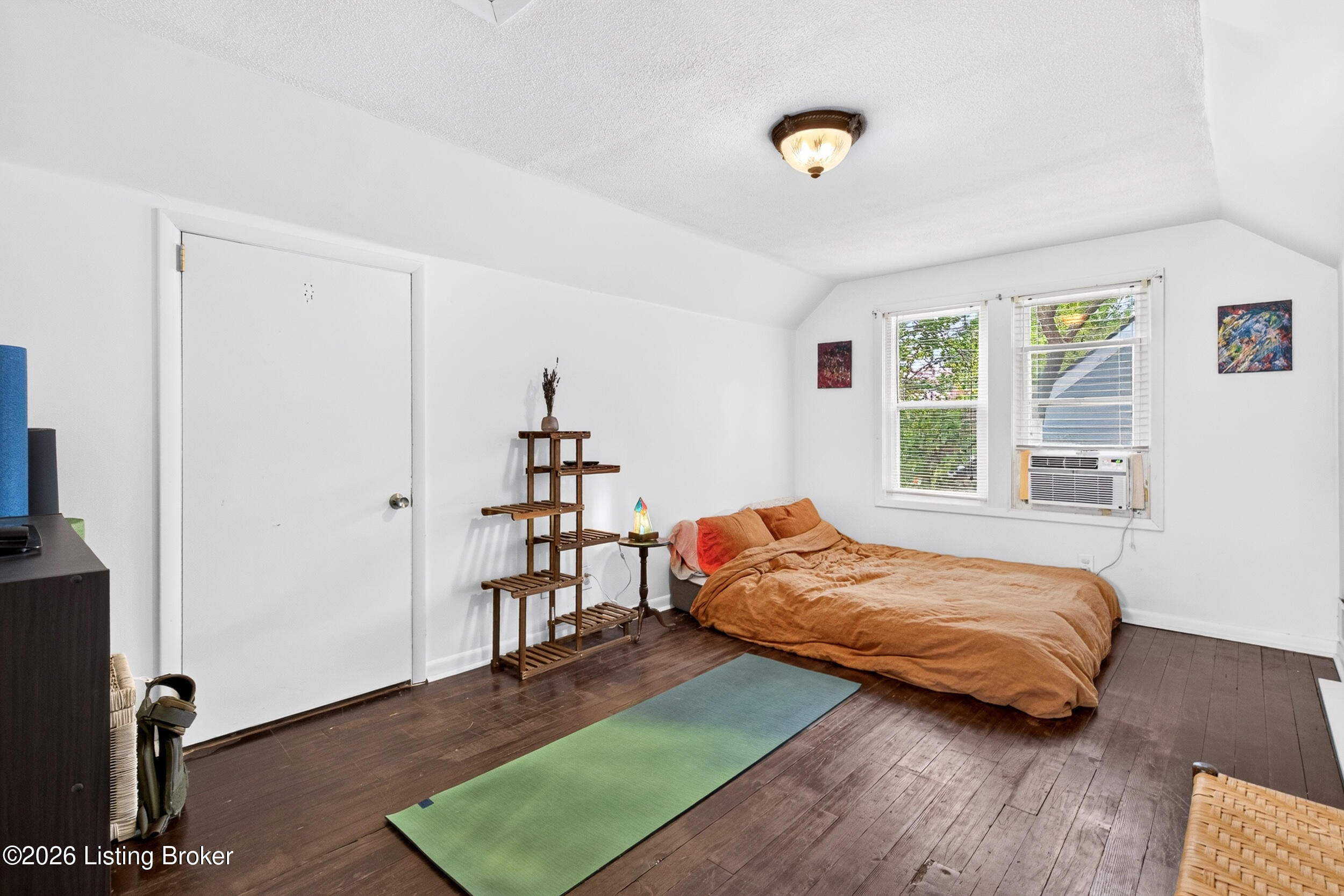 518 Dale Ave Property Photo 14