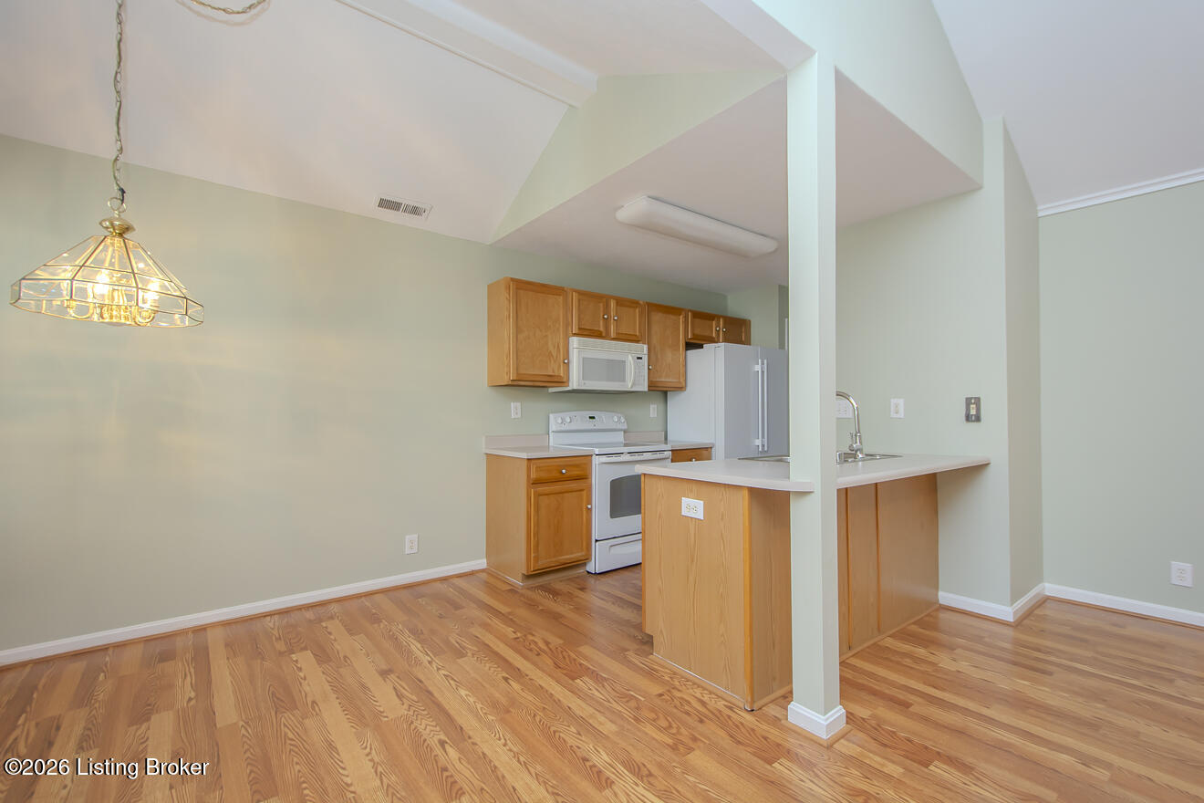 11107 Brook Bend Ct Property Photo 10