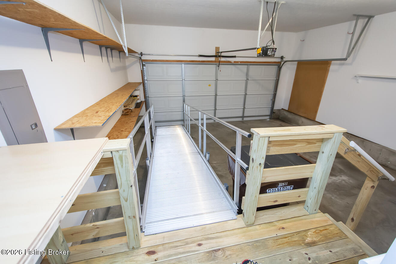 11107 Brook Bend Ct Property Photo 29