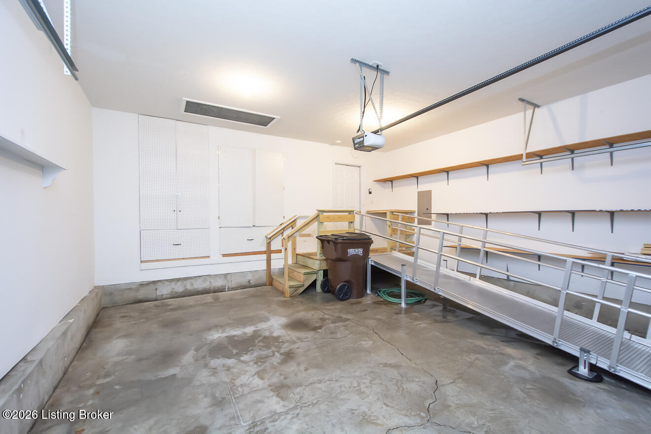 11107 Brook Bend Ct Property Photo 30