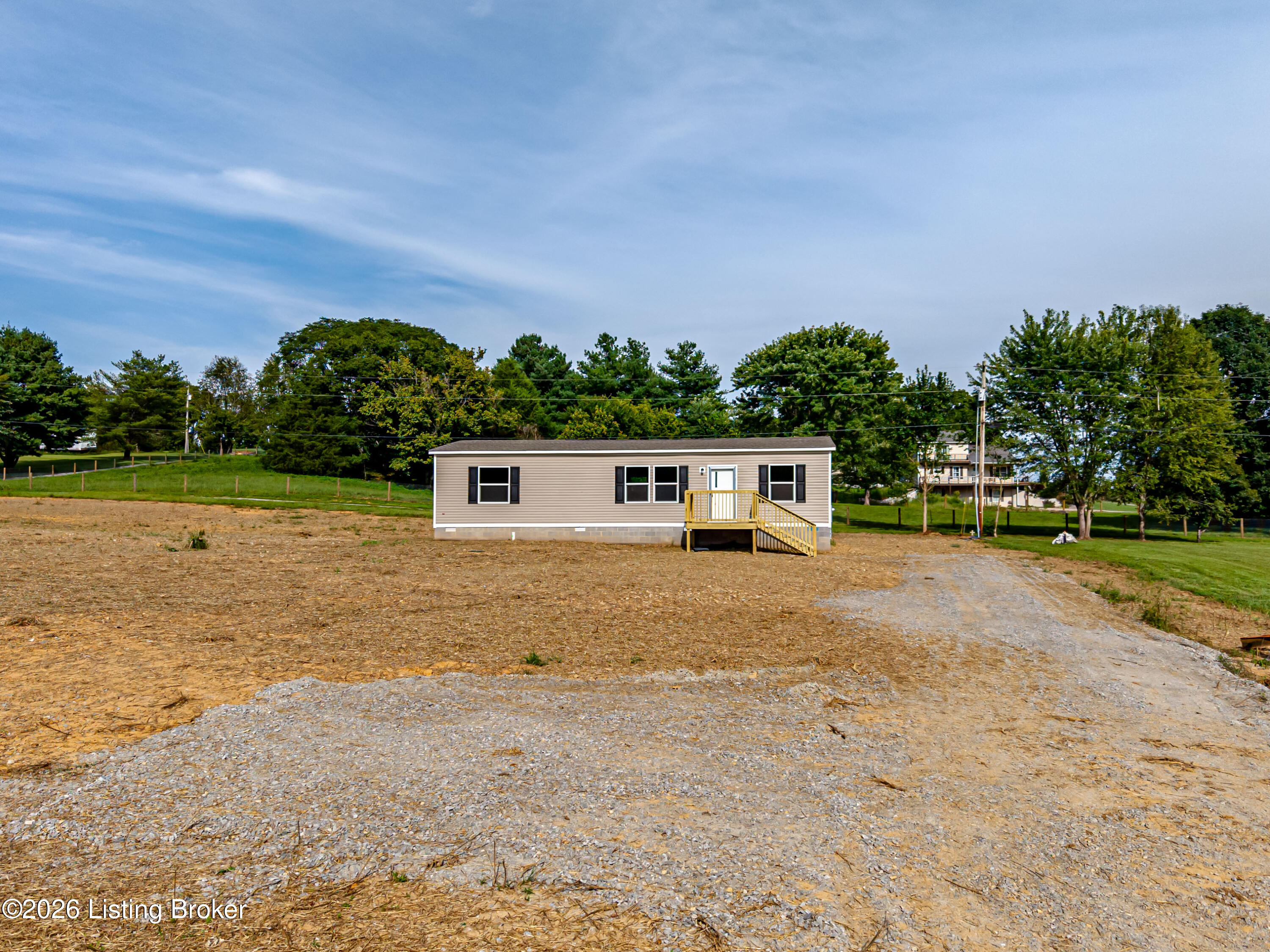 2487 Fallen Timber Rd Property Photo 3