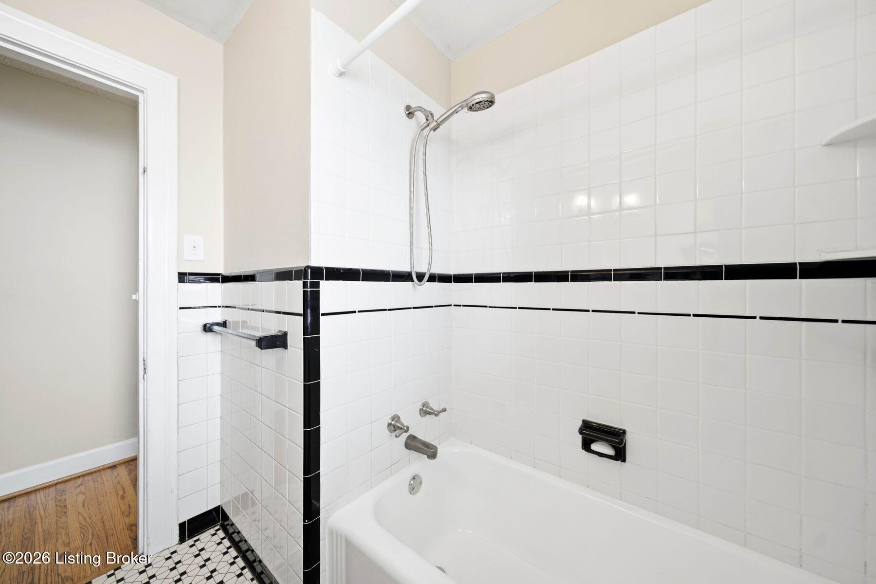 2213 Manchester Rd Property Photo 49