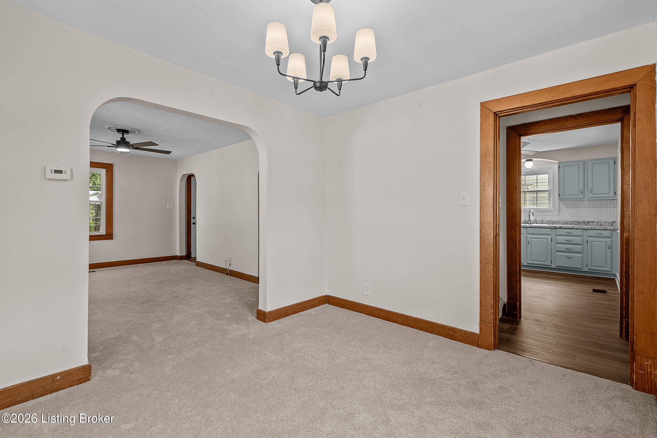 834 Beecher St Property Photo 6