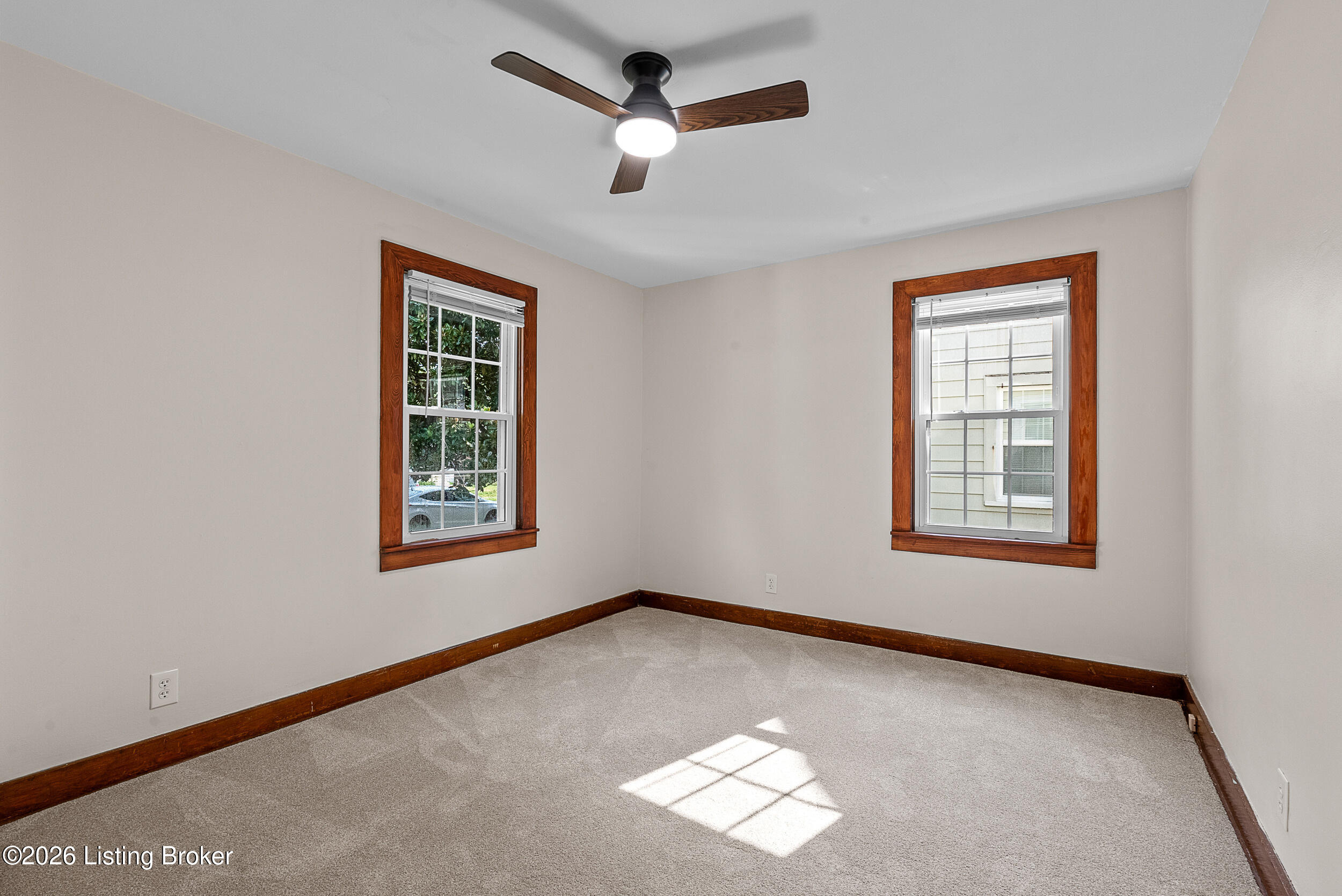 834 Beecher St Property Photo 12