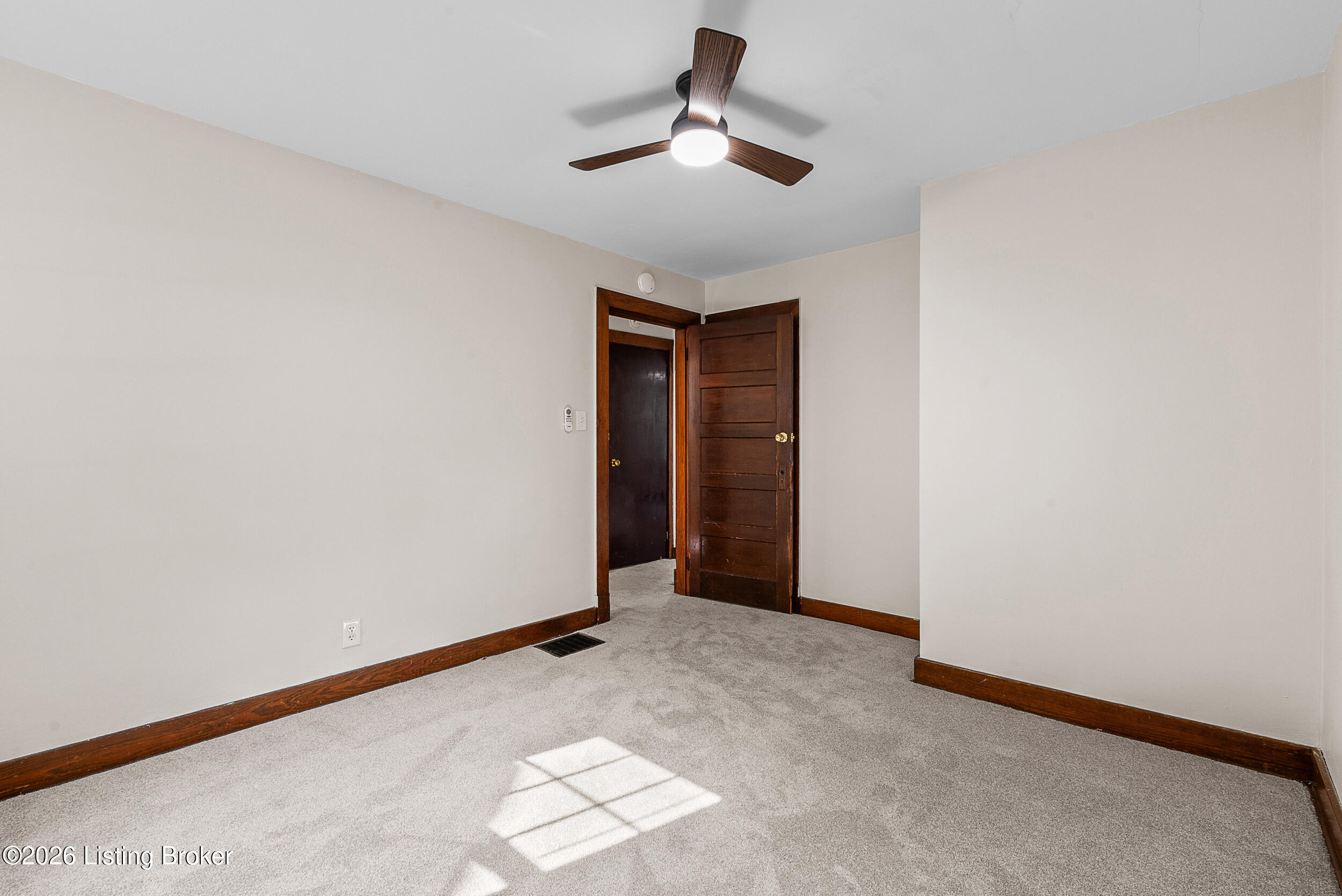 834 Beecher St Property Photo 13