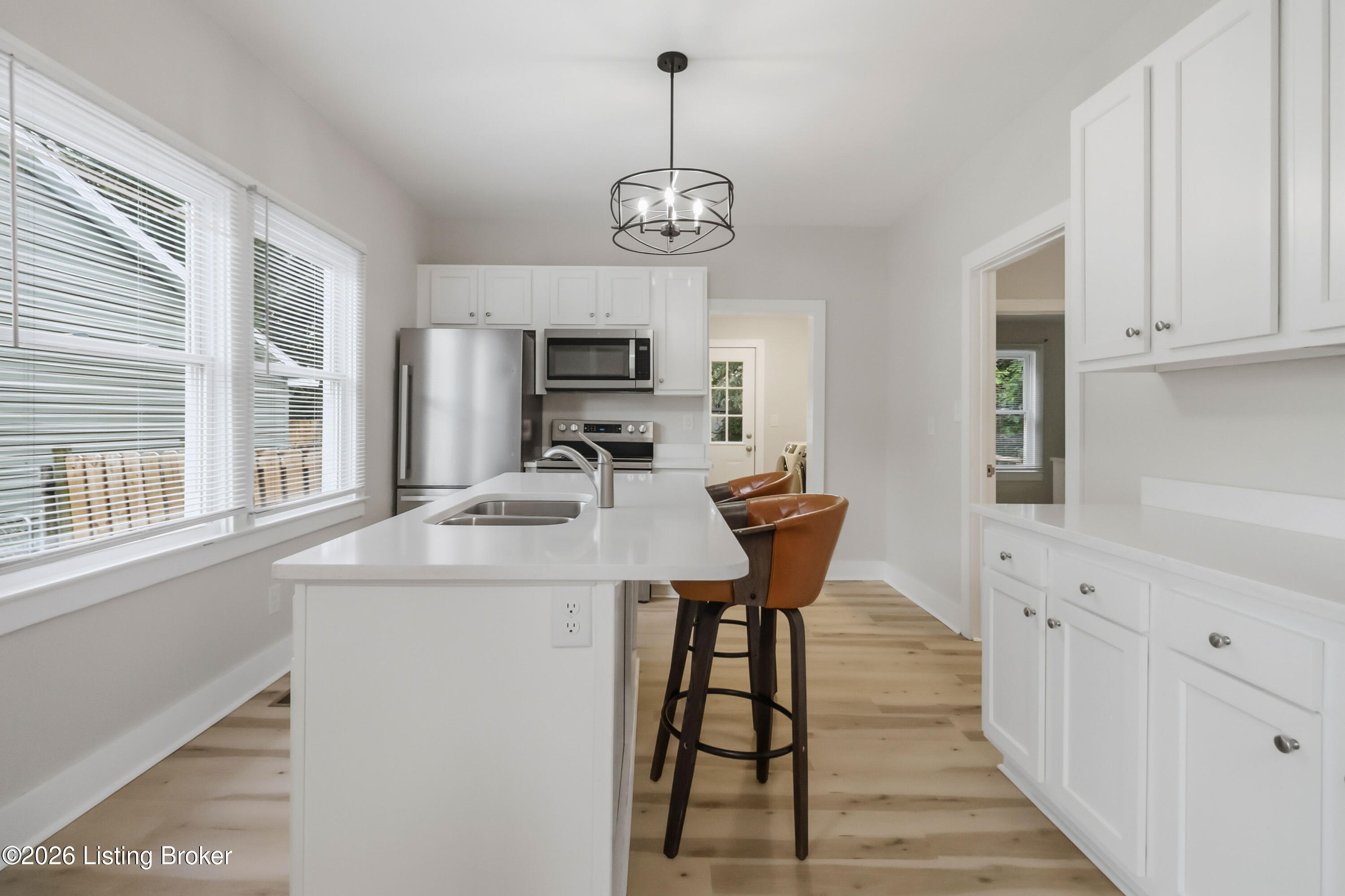 1526 Taylor Ave Property Photo 12