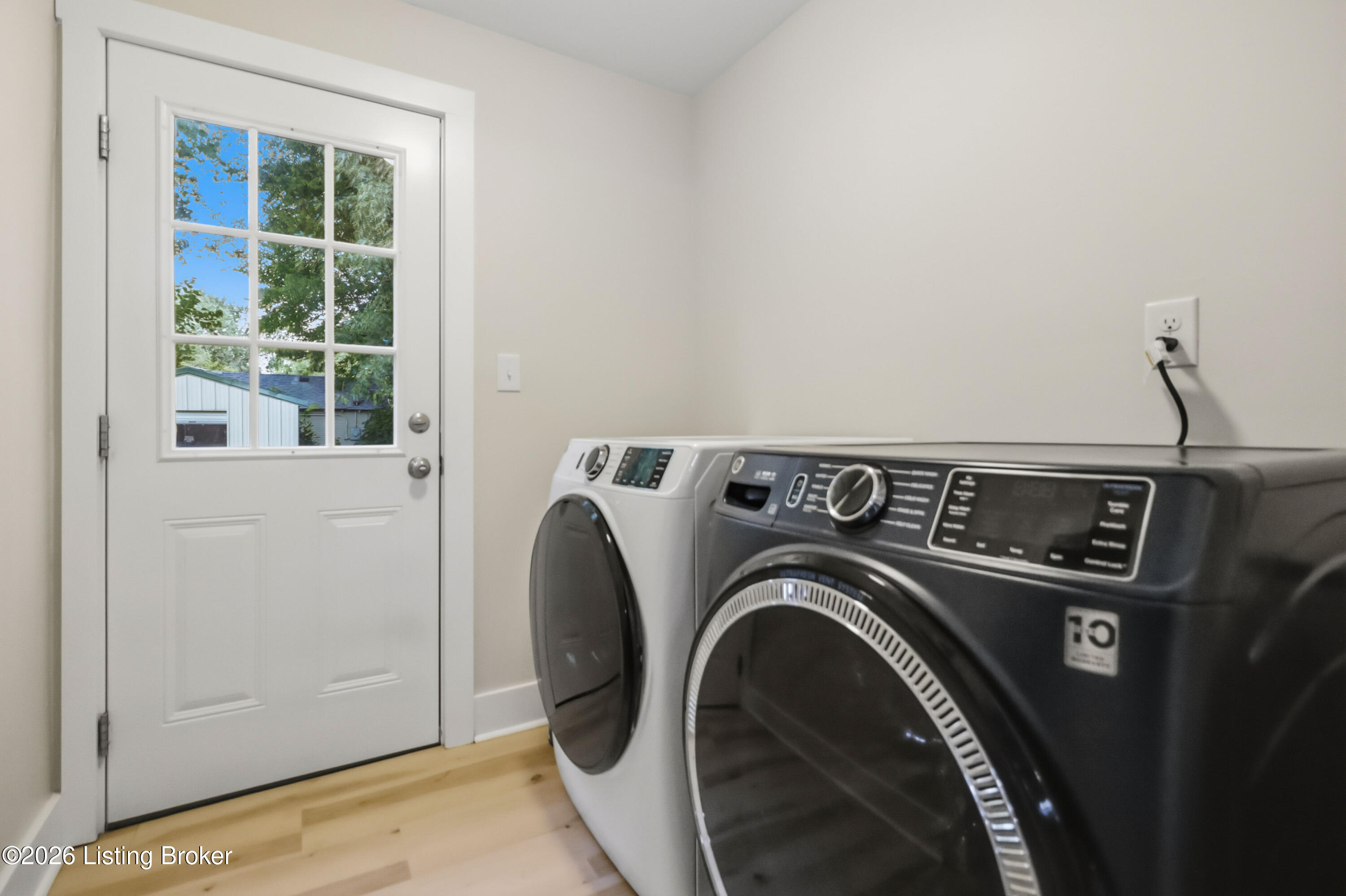 1526 Taylor Ave Property Photo 22