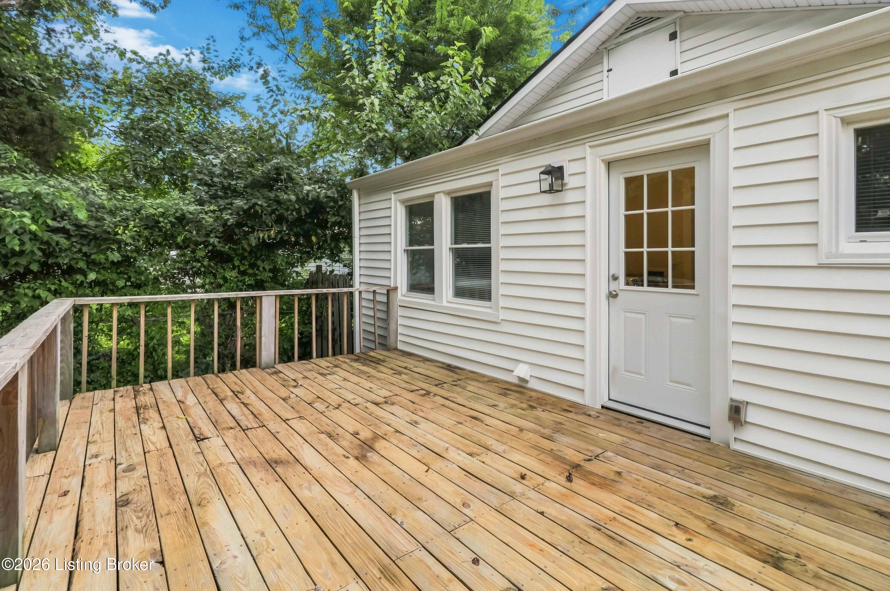 1526 Taylor Ave Property Photo 24