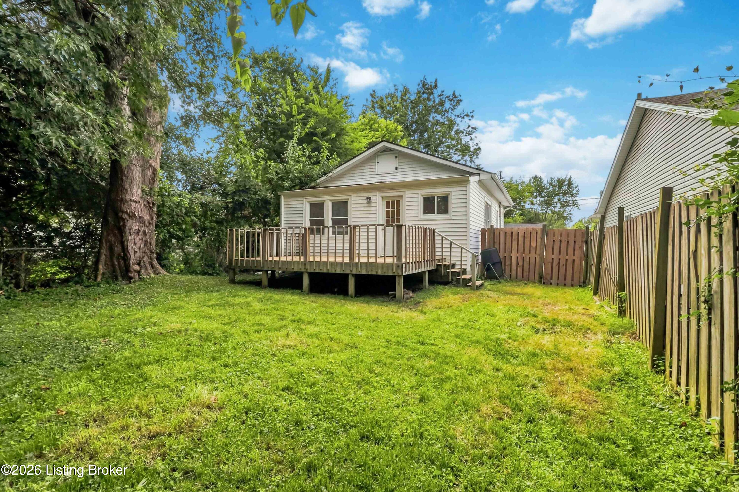 1526 Taylor Ave Property Photo 25