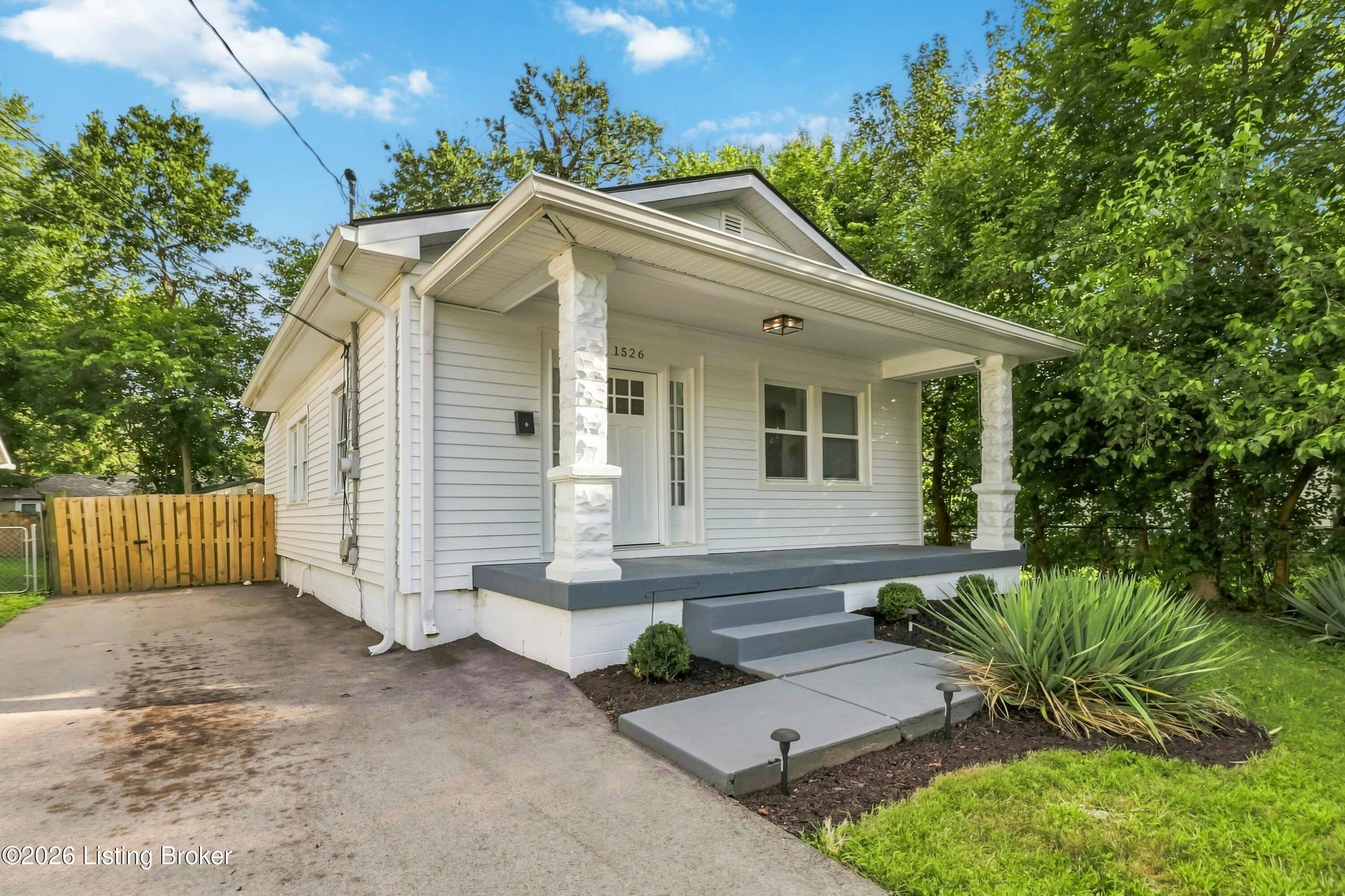 1526 Taylor Ave Property Photo 26