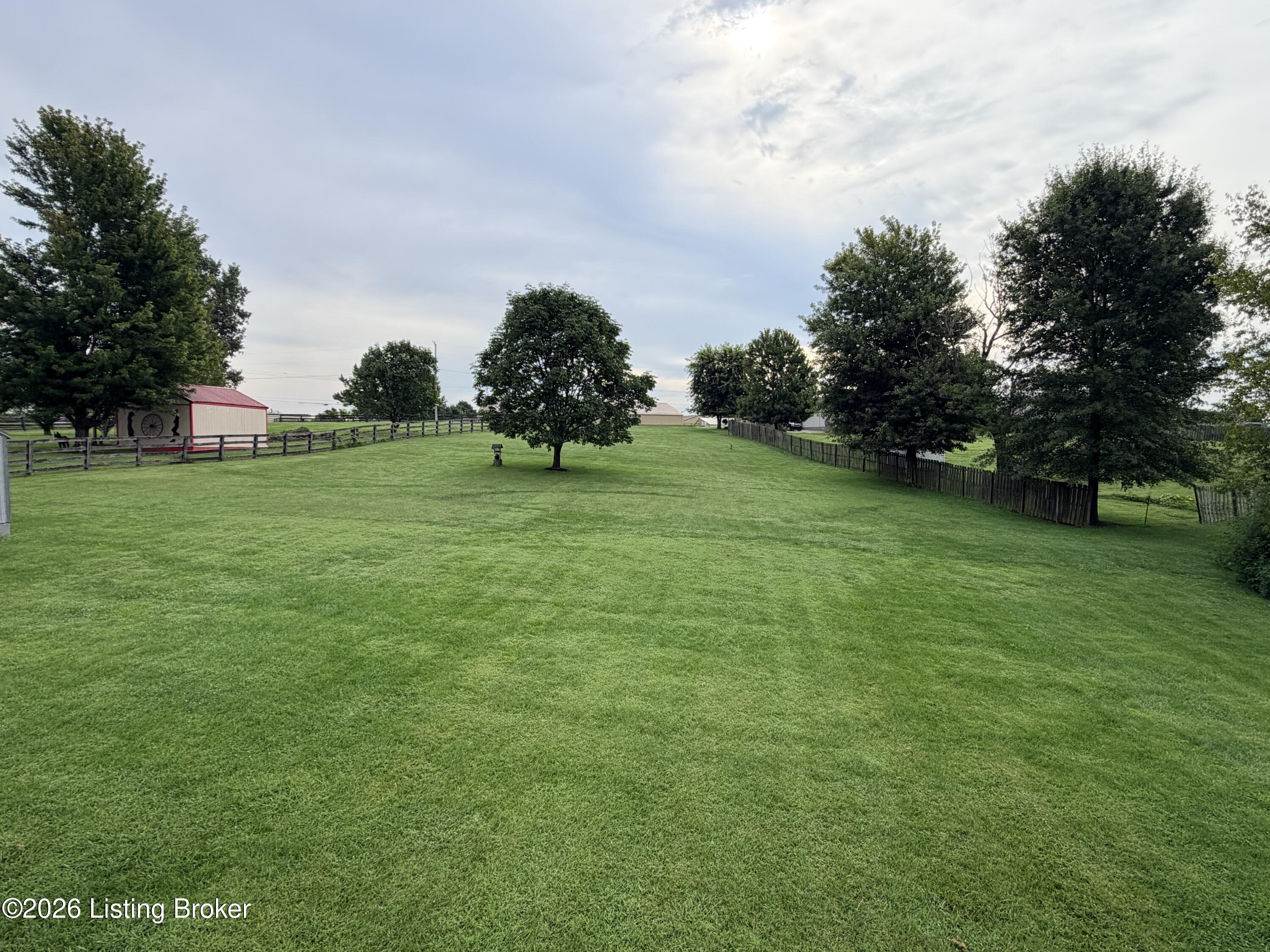 97 Summerfield Ct Property Photo 9