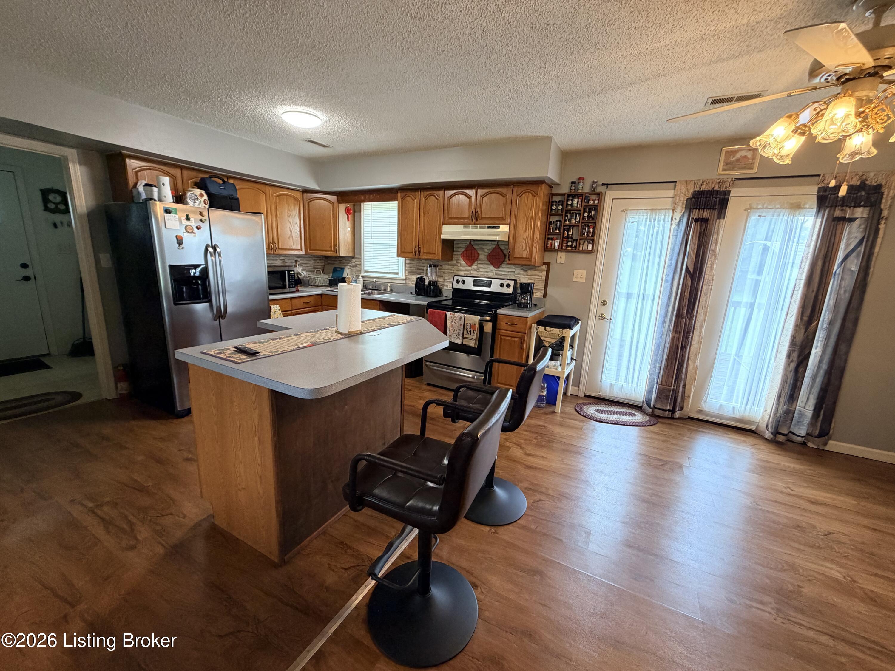 97 Summerfield Ct Property Photo 15