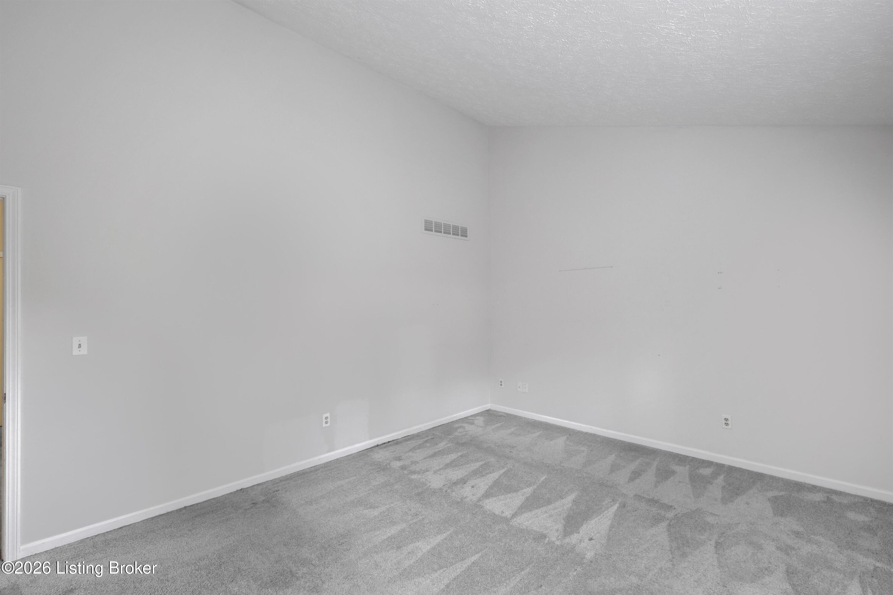 360 Crescent Spring Dr Property Photo 36
