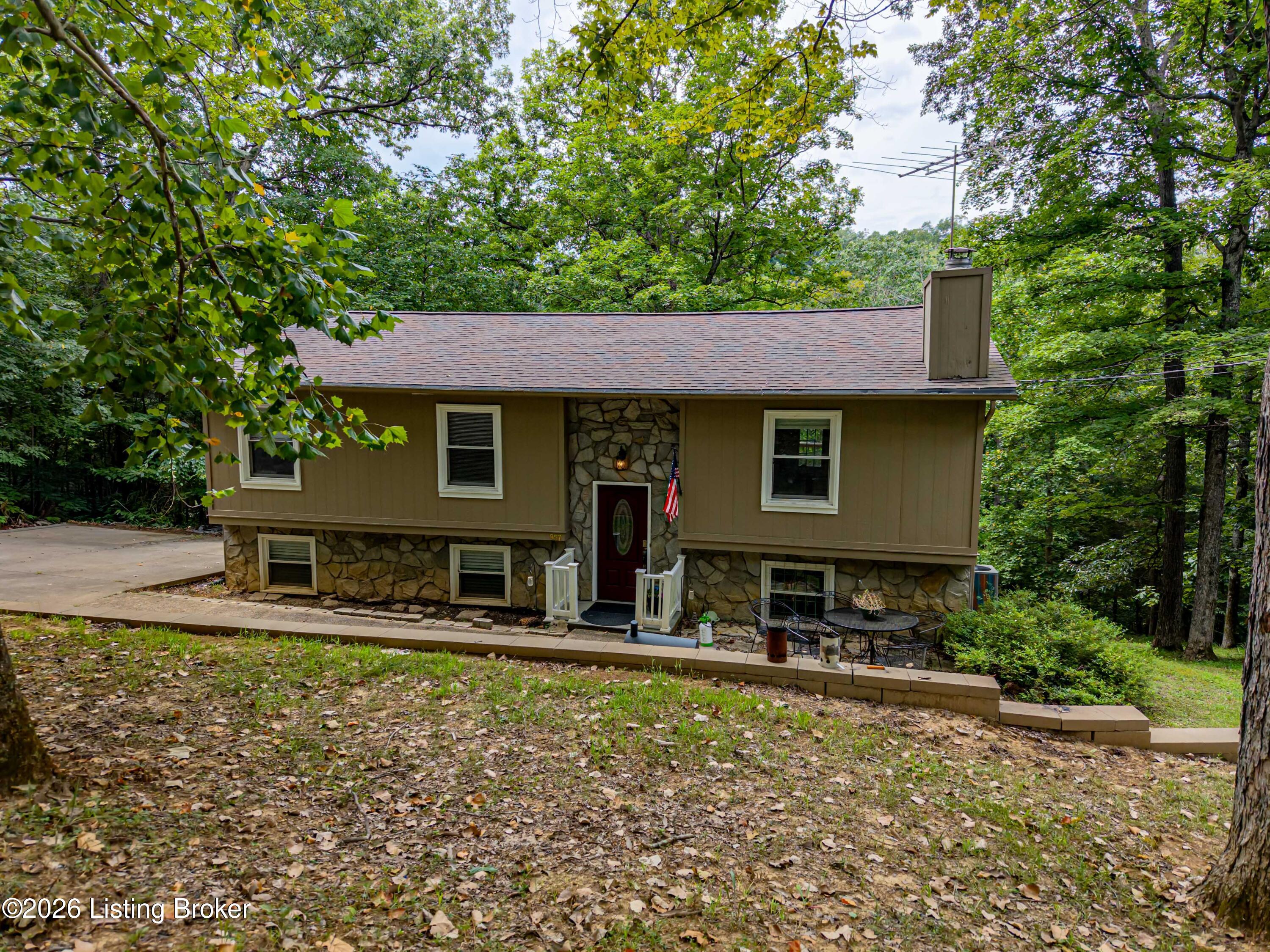 957 Wildflower Ridge Rd Property Photo 6