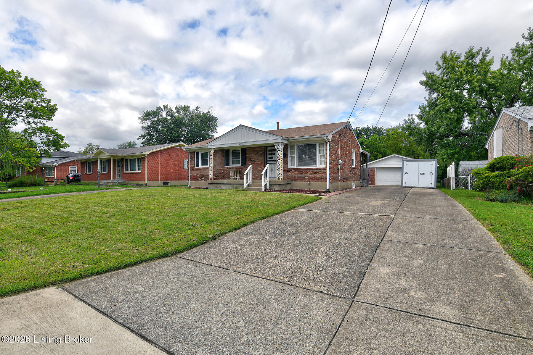 4813 Glenna Way Property Photo 2