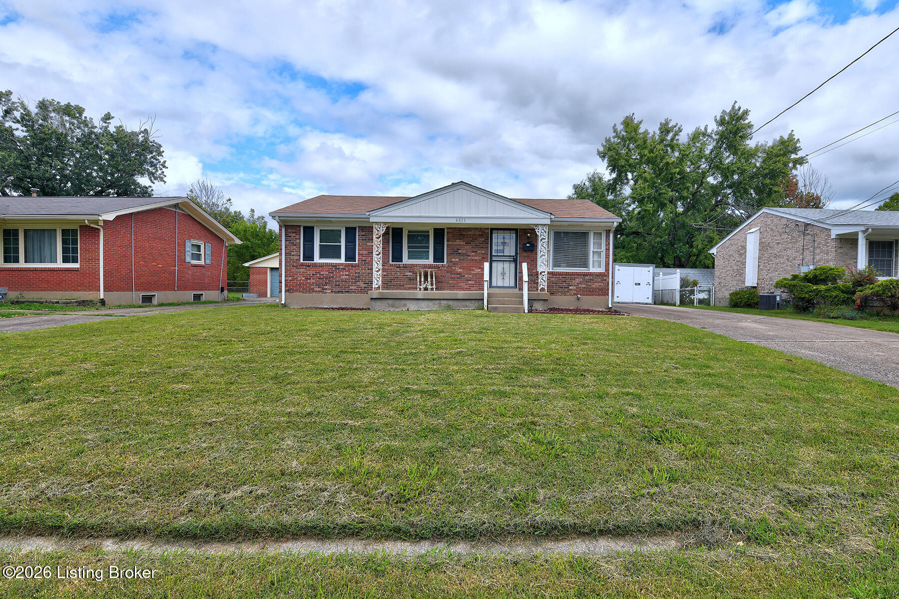 4813 Glenna Way Property Photo 3