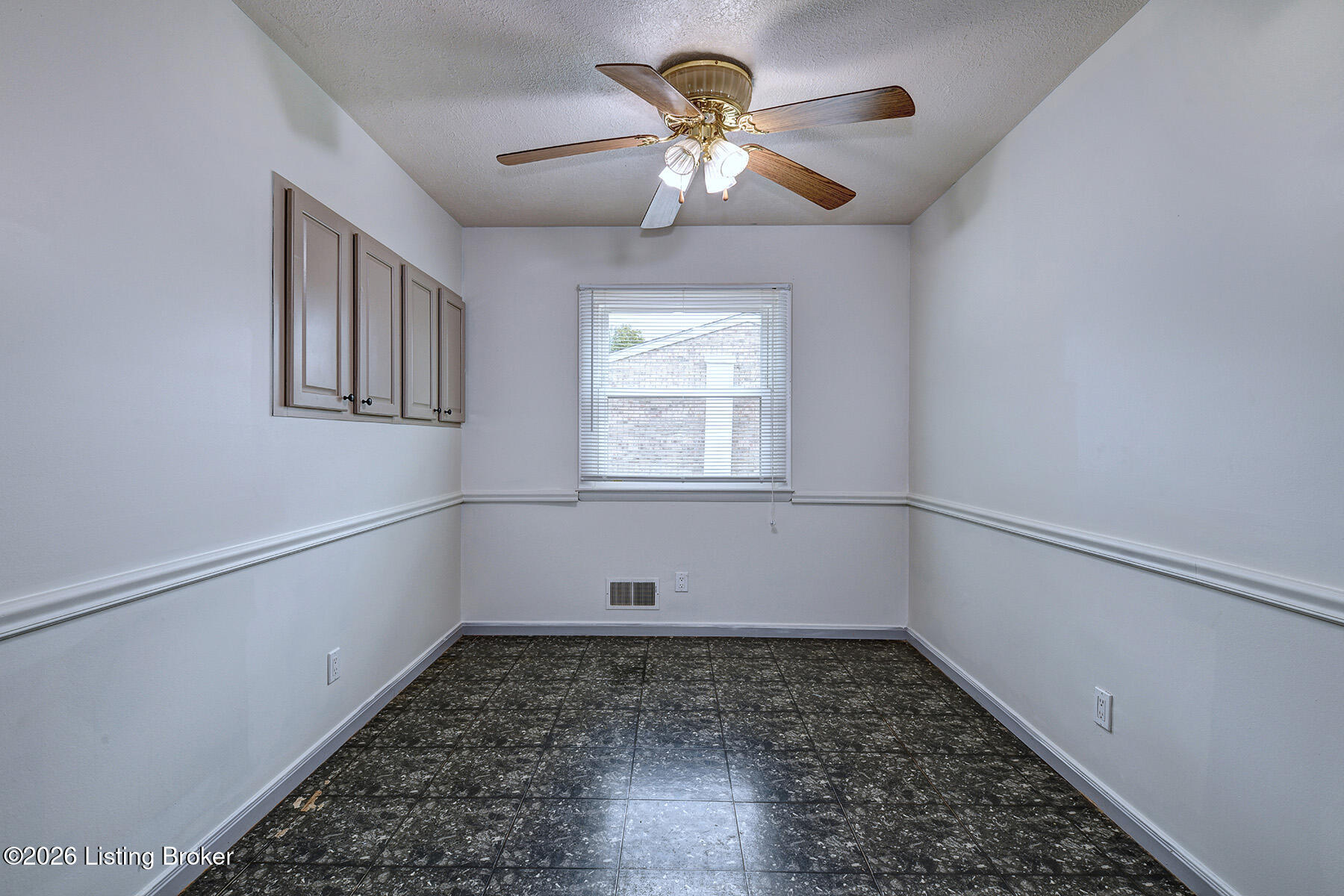 4813 Glenna Way Property Photo 9