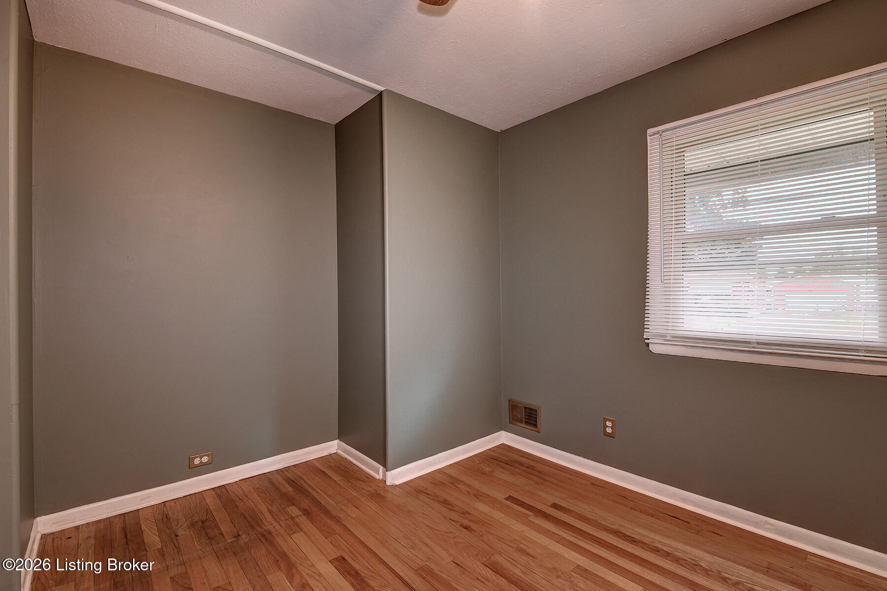 4813 Glenna Way Property Photo 15
