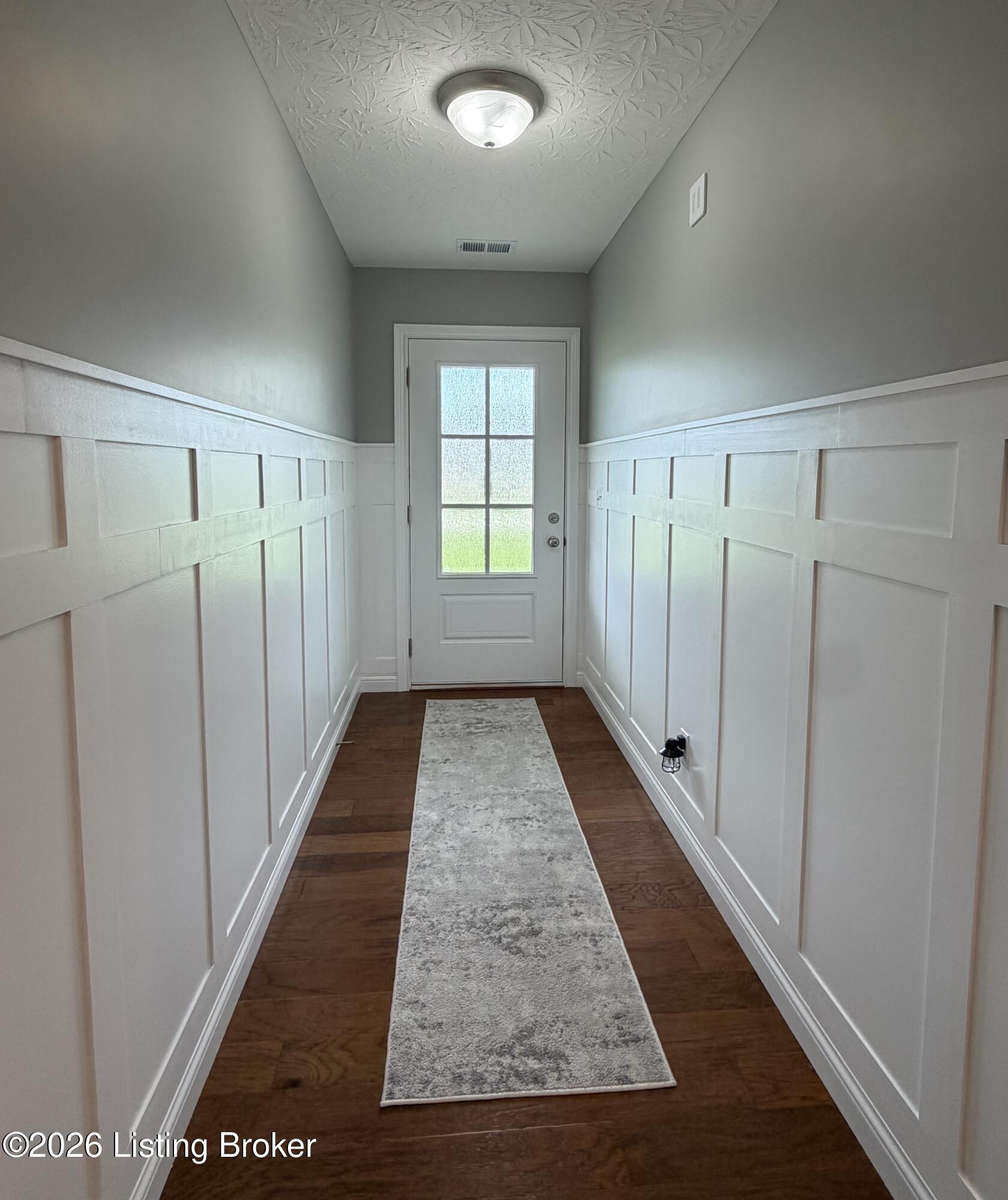 203 Brookside St Property Photo 2