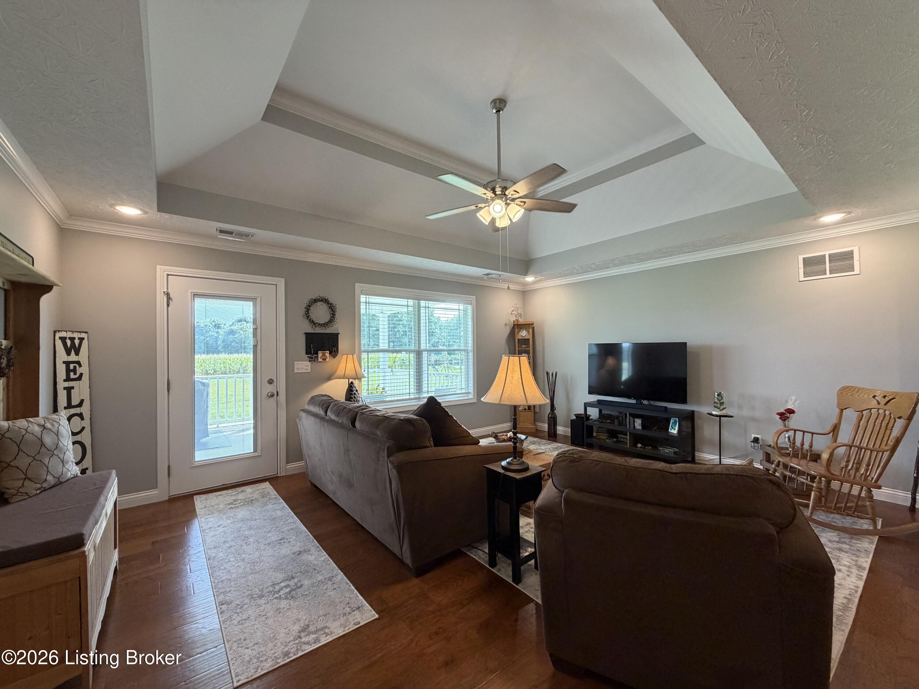 203 Brookside St Property Photo 7