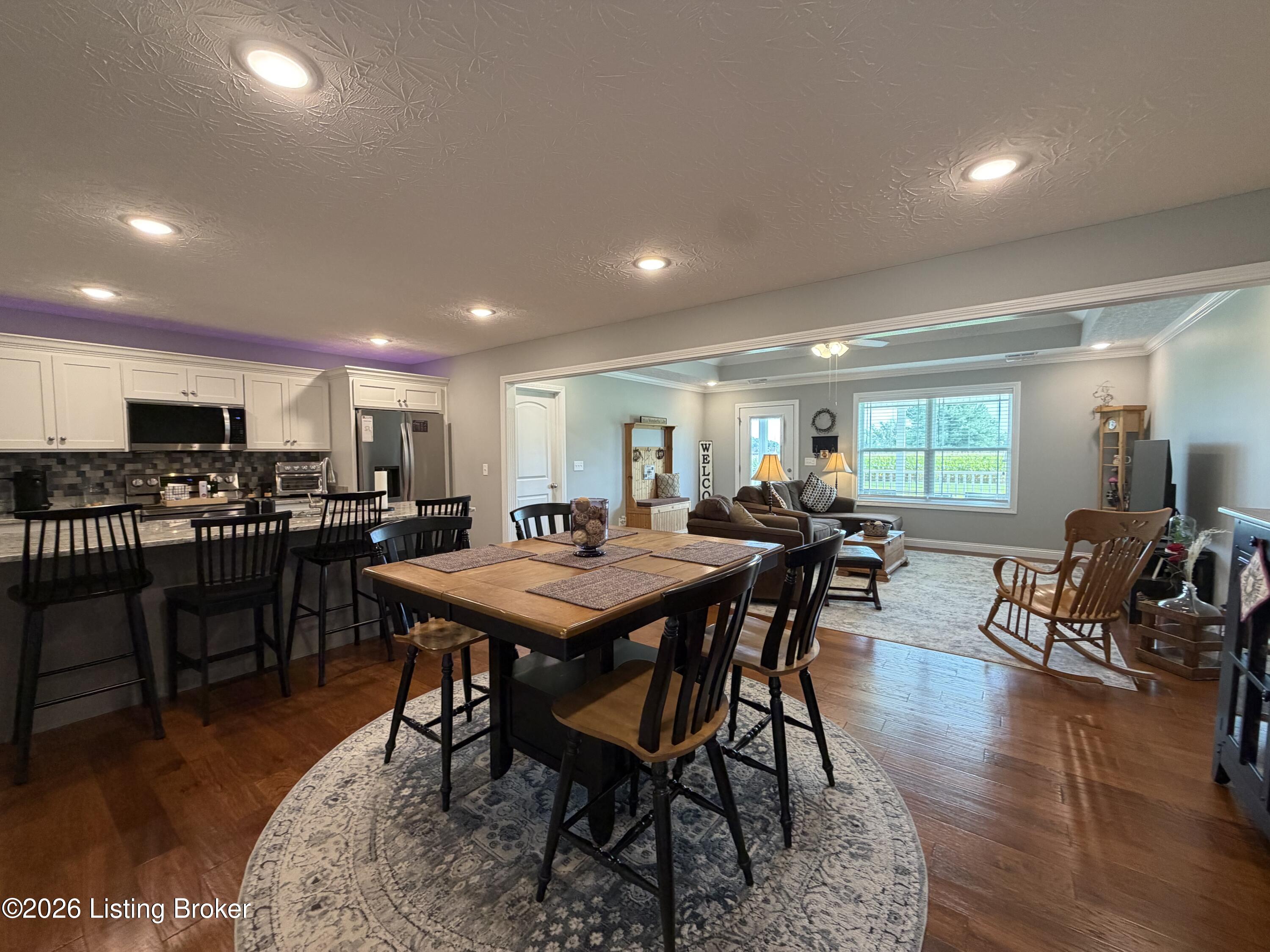 203 Brookside St Property Photo 13