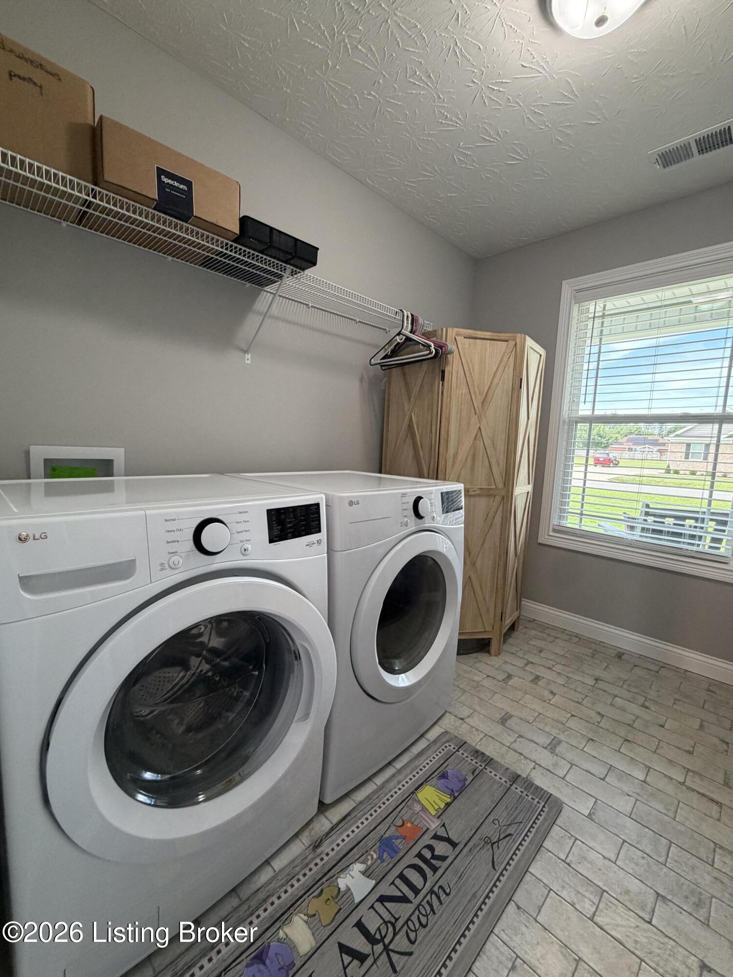 203 Brookside St Property Photo 15