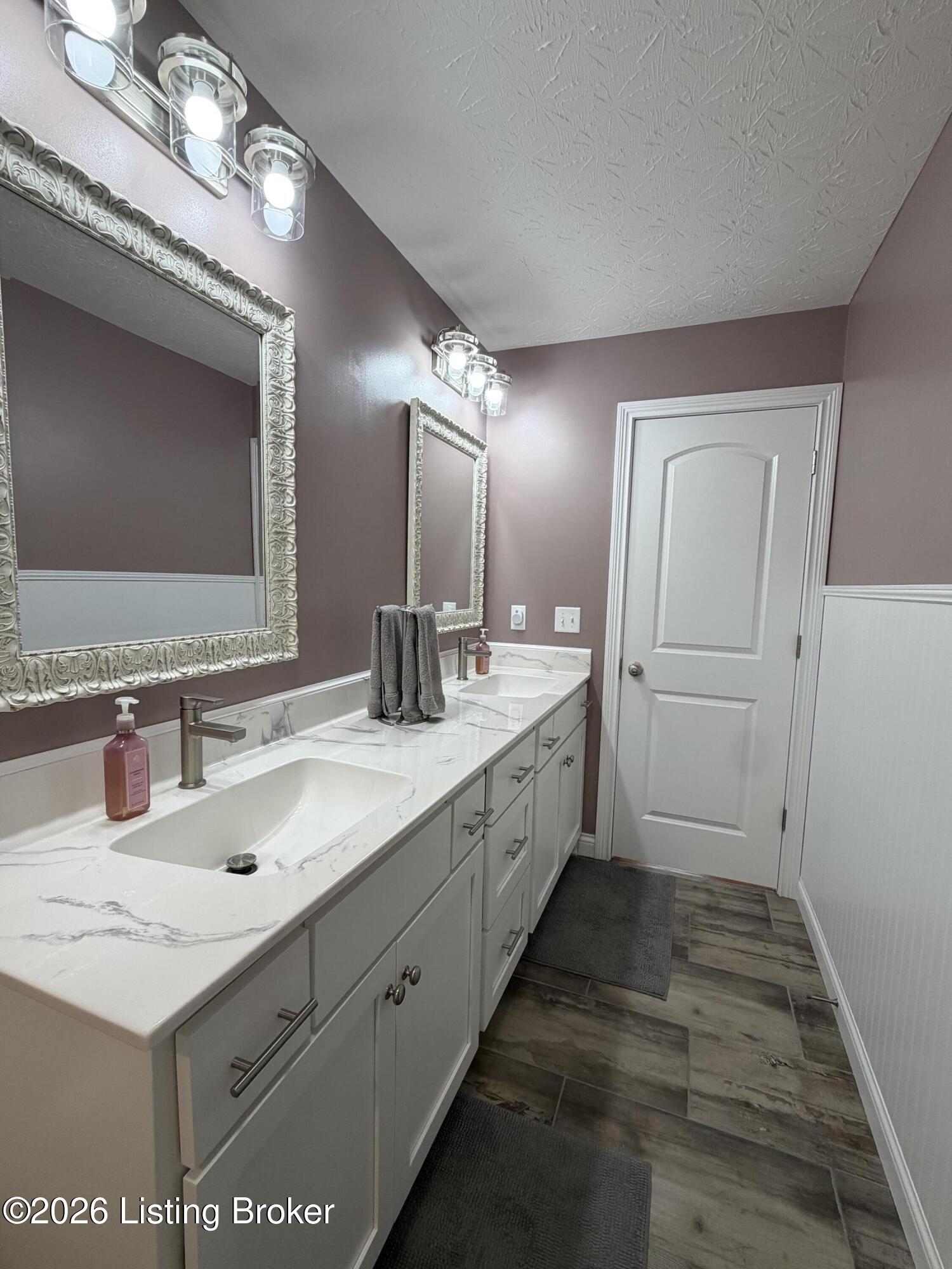 203 Brookside St Property Photo 31