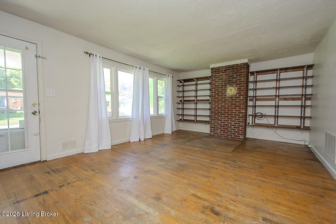 413 Ecchappe Ln Property Photo 2