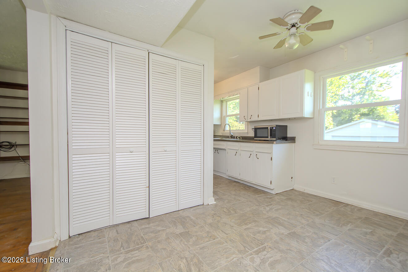 413 Ecchappe Ln Property Photo 6