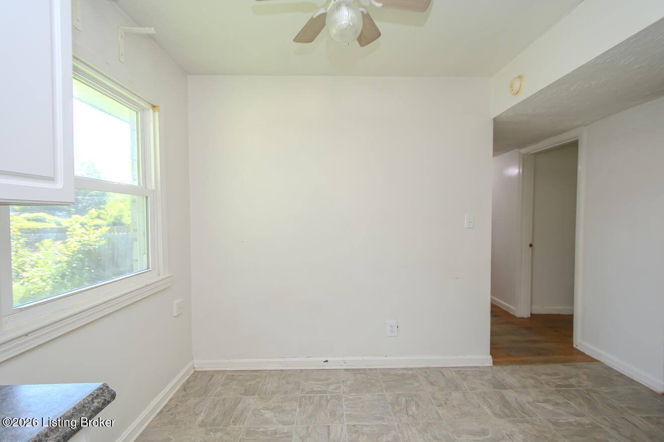 413 Ecchappe Ln Property Photo 7