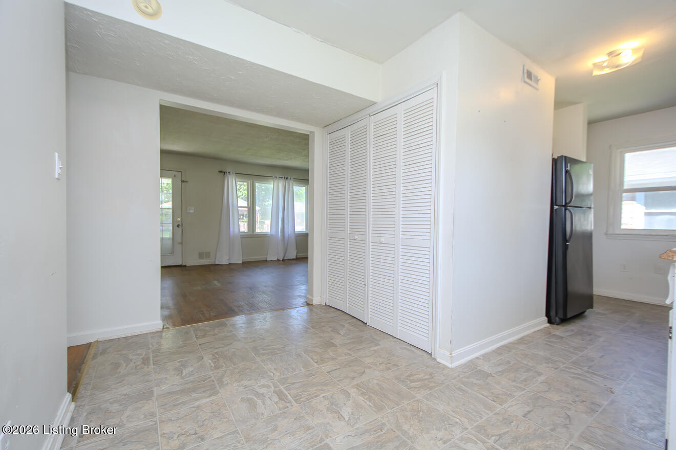 413 Ecchappe Ln Property Photo 8