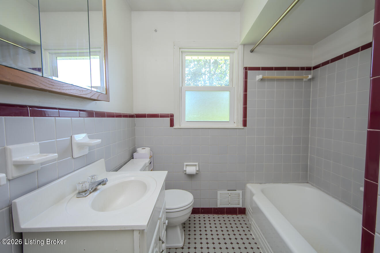413 Ecchappe Ln Property Photo 14