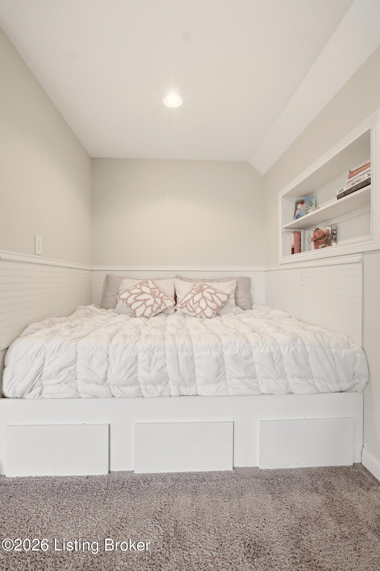 201 Champions Way Property Photo 24
