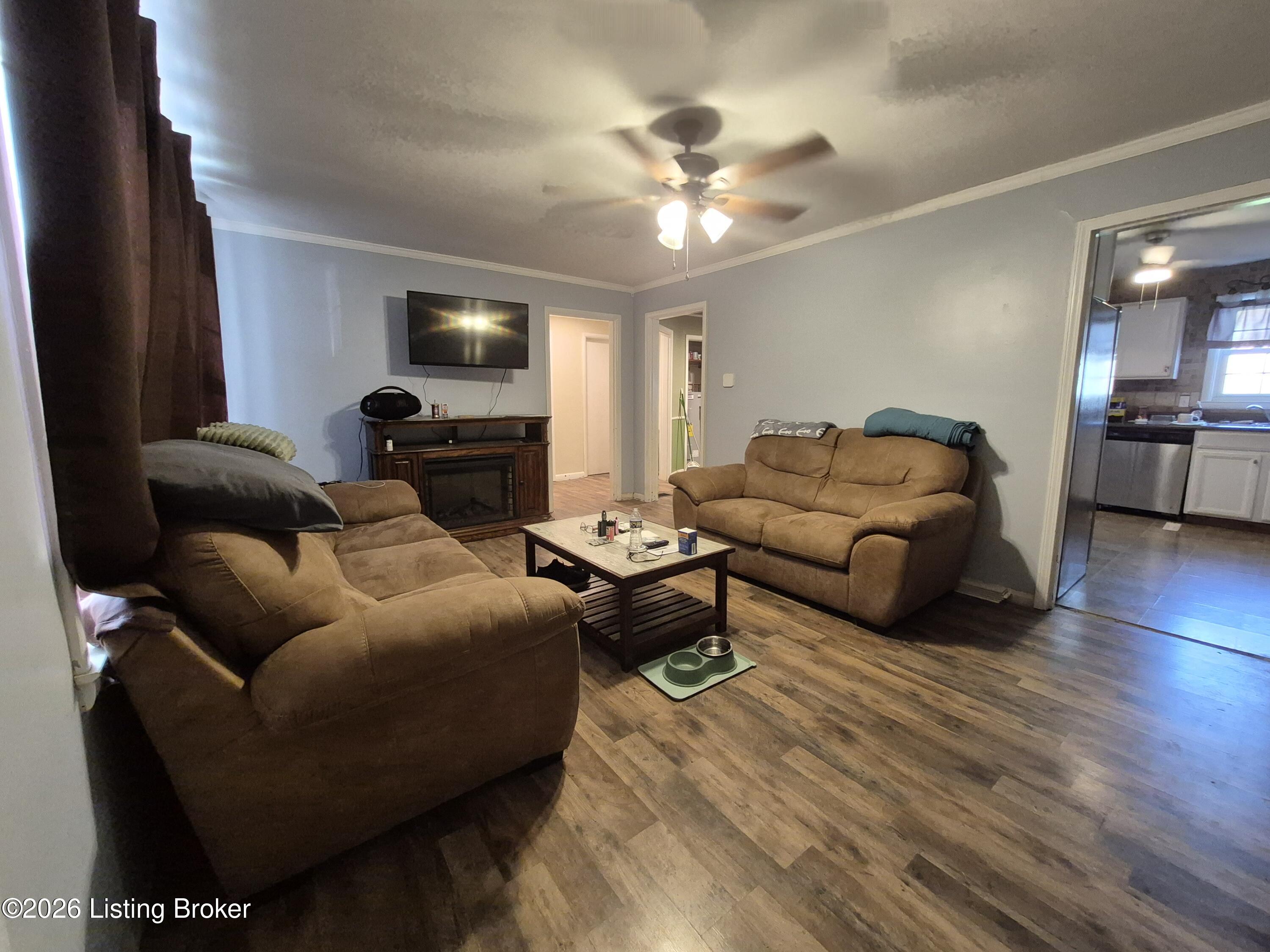 126 Hazel Lawn Dr Property Photo 2
