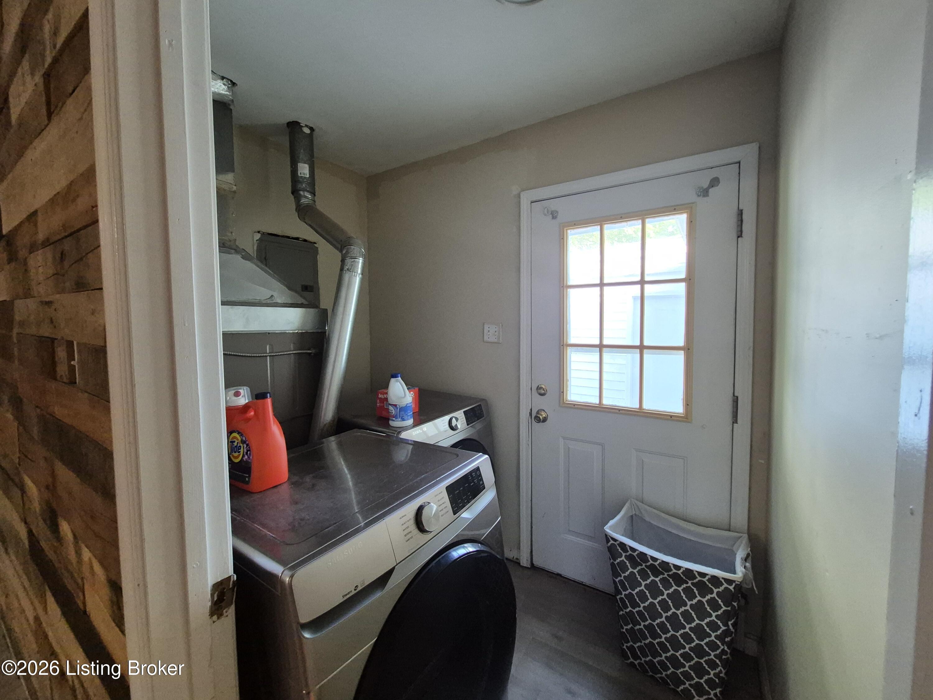 126 Hazel Lawn Dr Property Photo 15