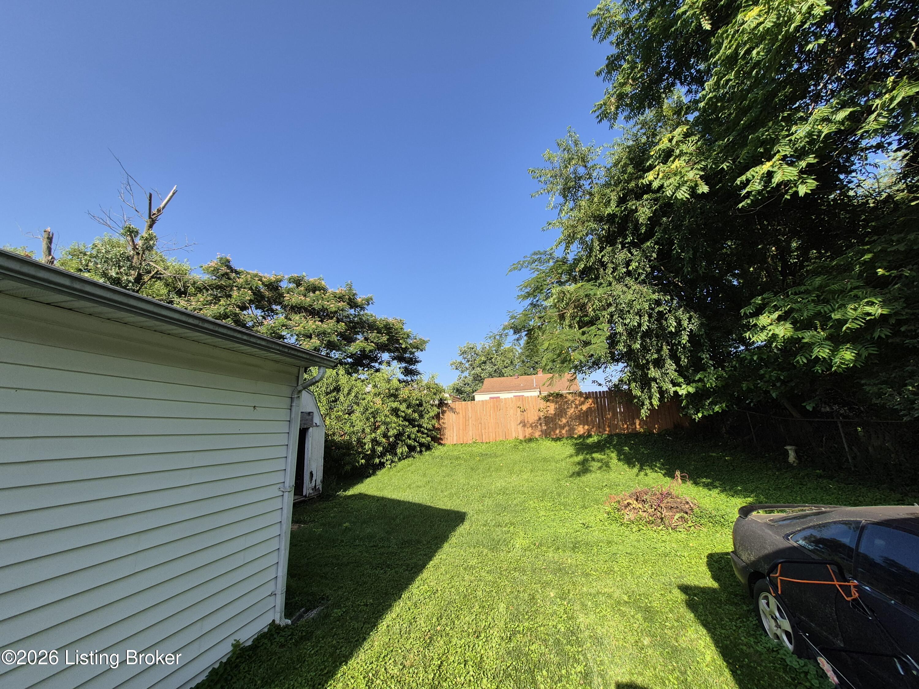 126 Hazel Lawn Dr Property Photo 17