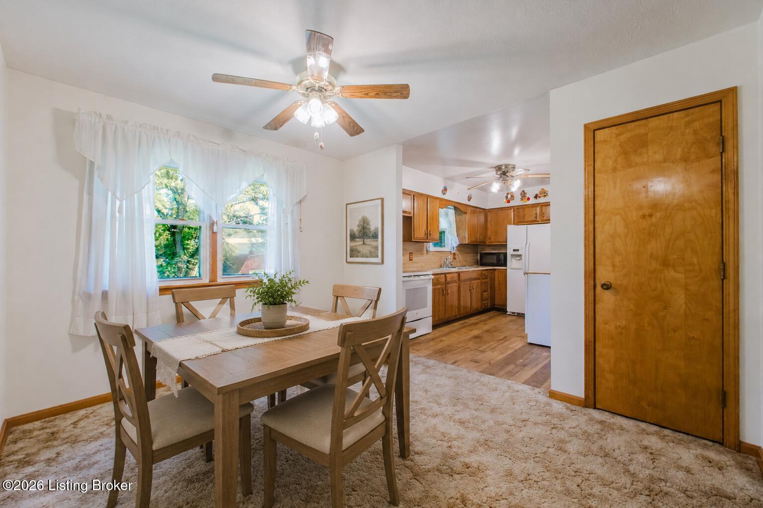 10122 Mary Dell Ln Property Photo 6