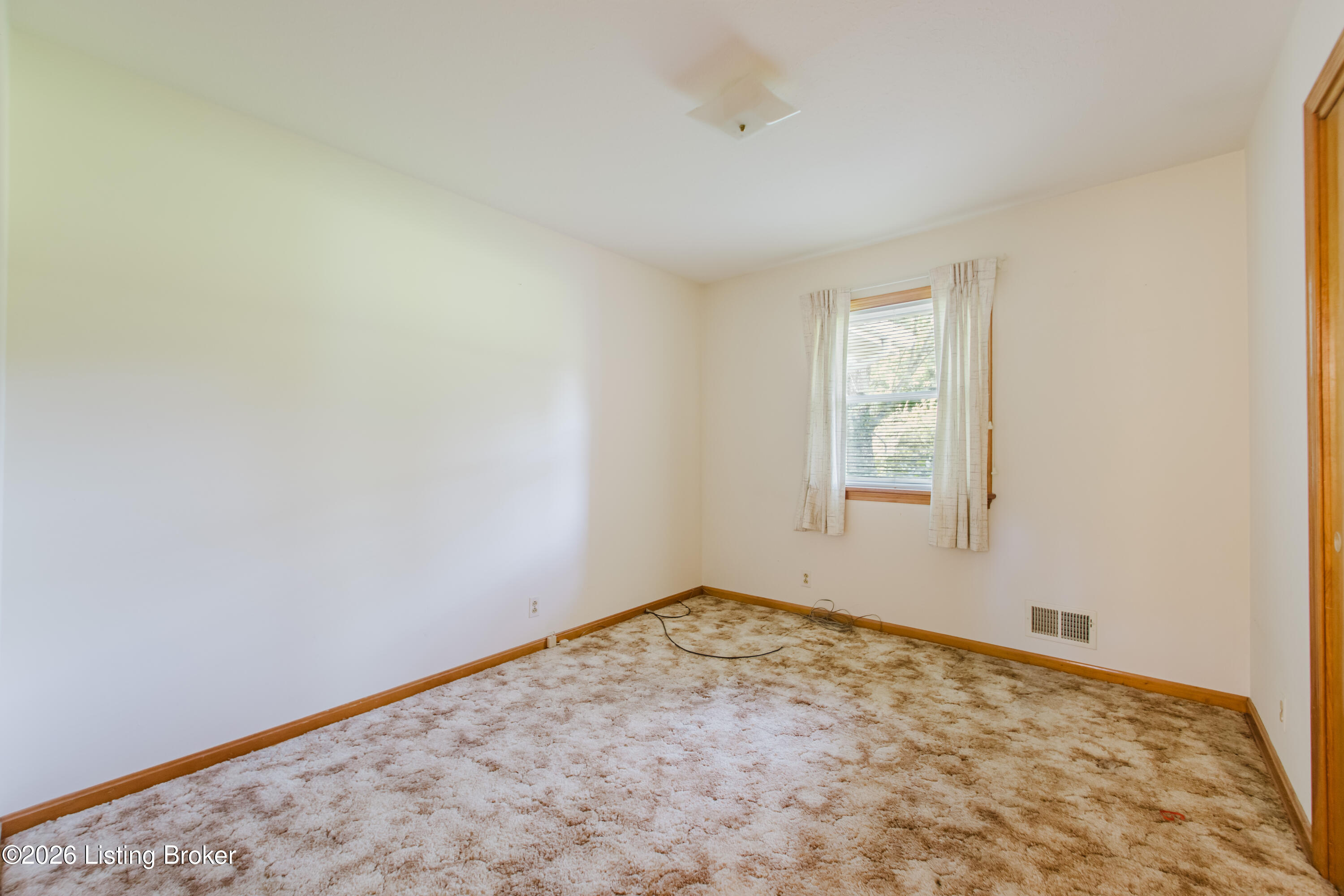 10122 Mary Dell Ln Property Photo 11