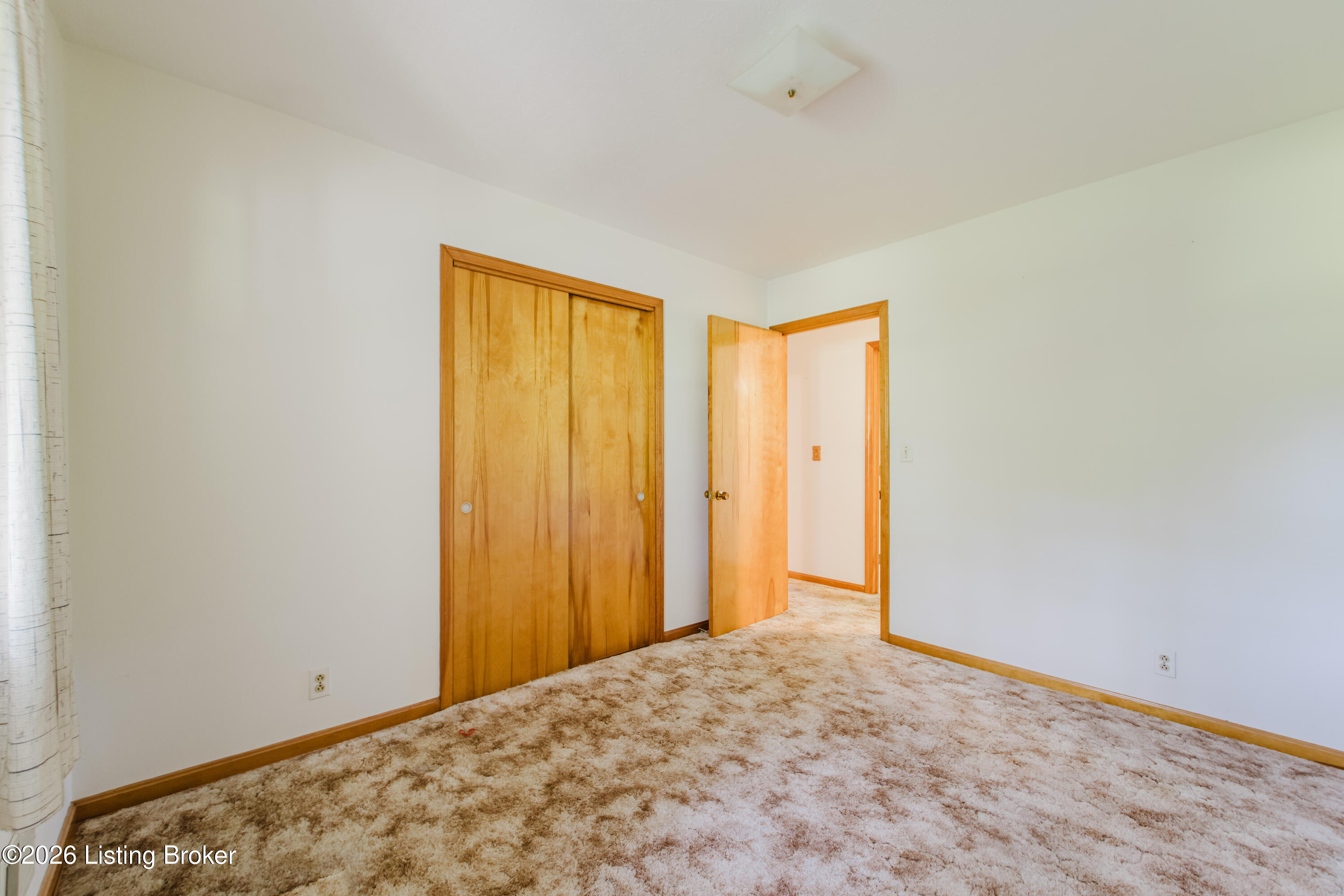 10122 Mary Dell Ln Property Photo 13