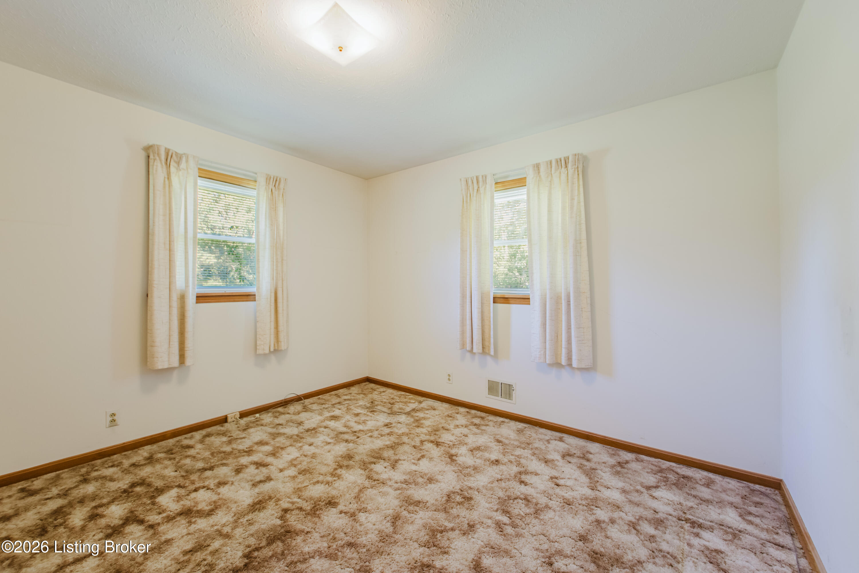 10122 Mary Dell Ln Property Photo 14