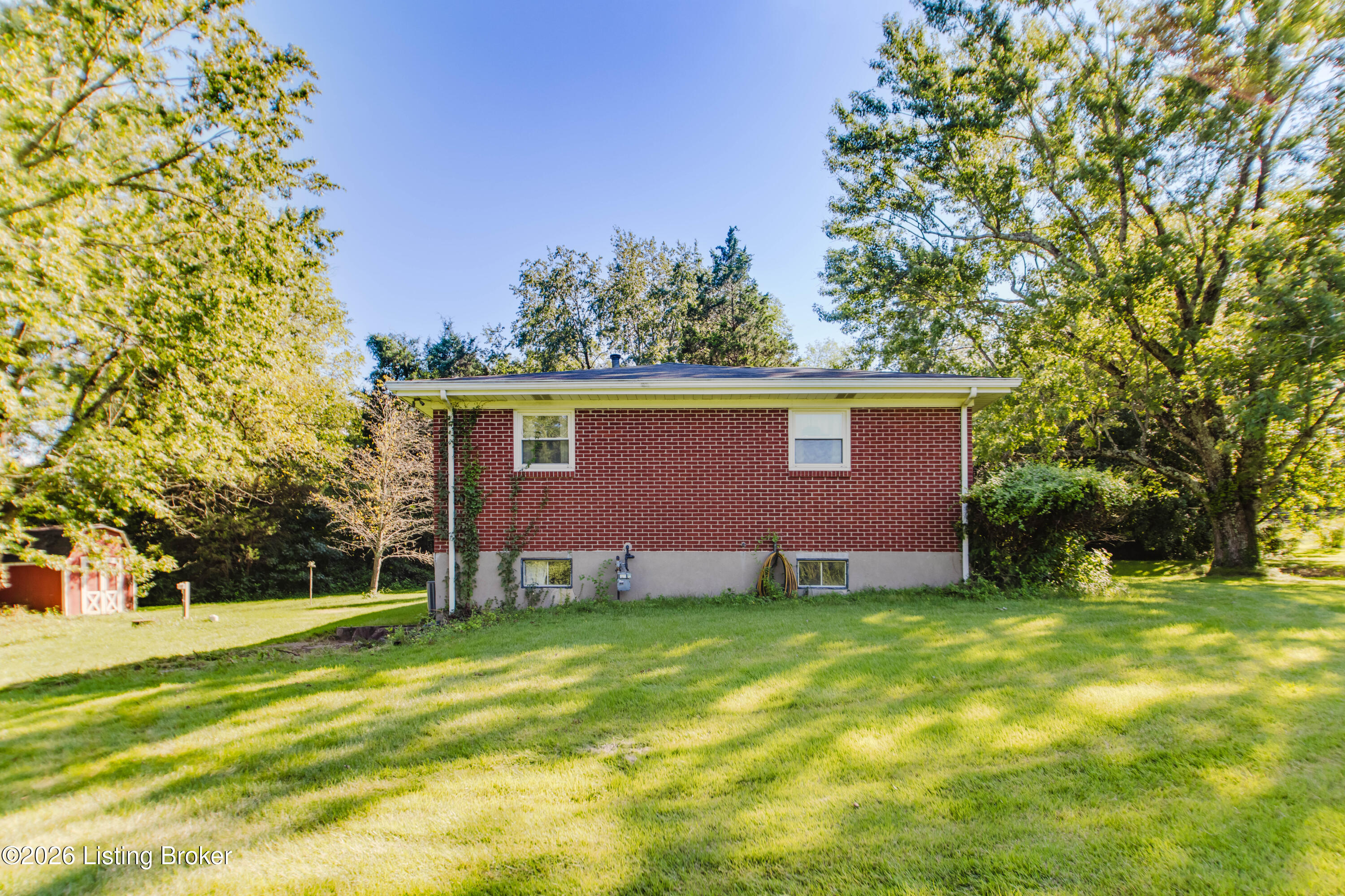 10122 Mary Dell Ln Property Photo 32