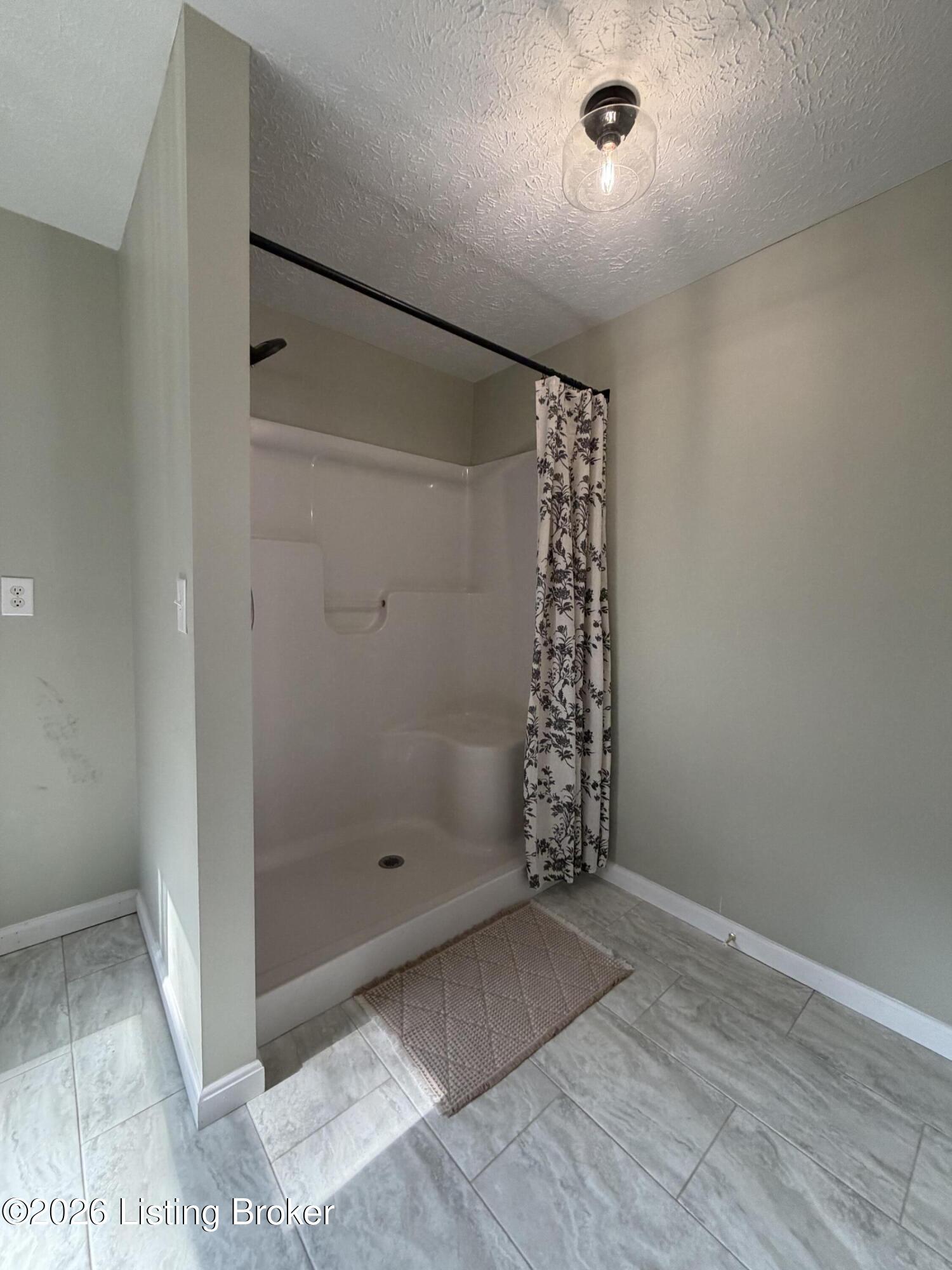 431 Cedarcrest Dr Property Photo 25
