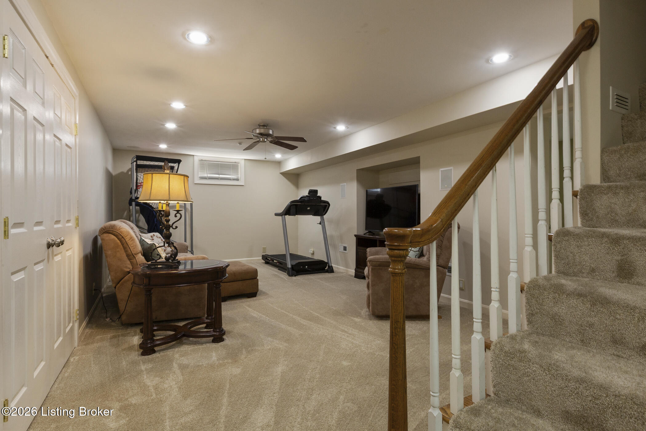 800 Lake Forest Pkwy Property Photo 47