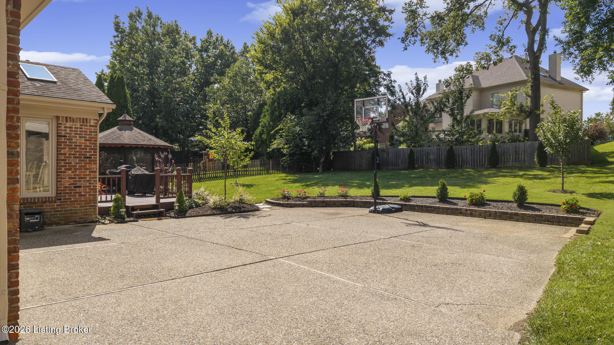 800 Lake Forest Pkwy Property Photo 58