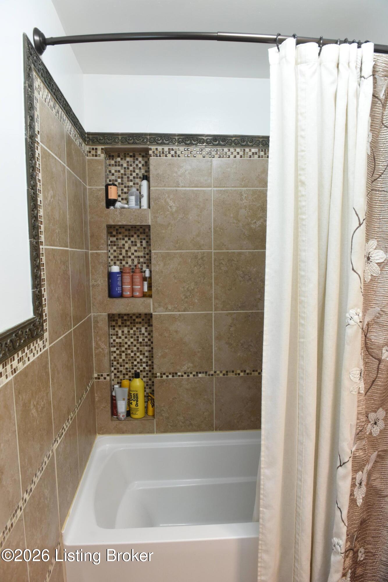 105 Andrea Ct Property Photo 17