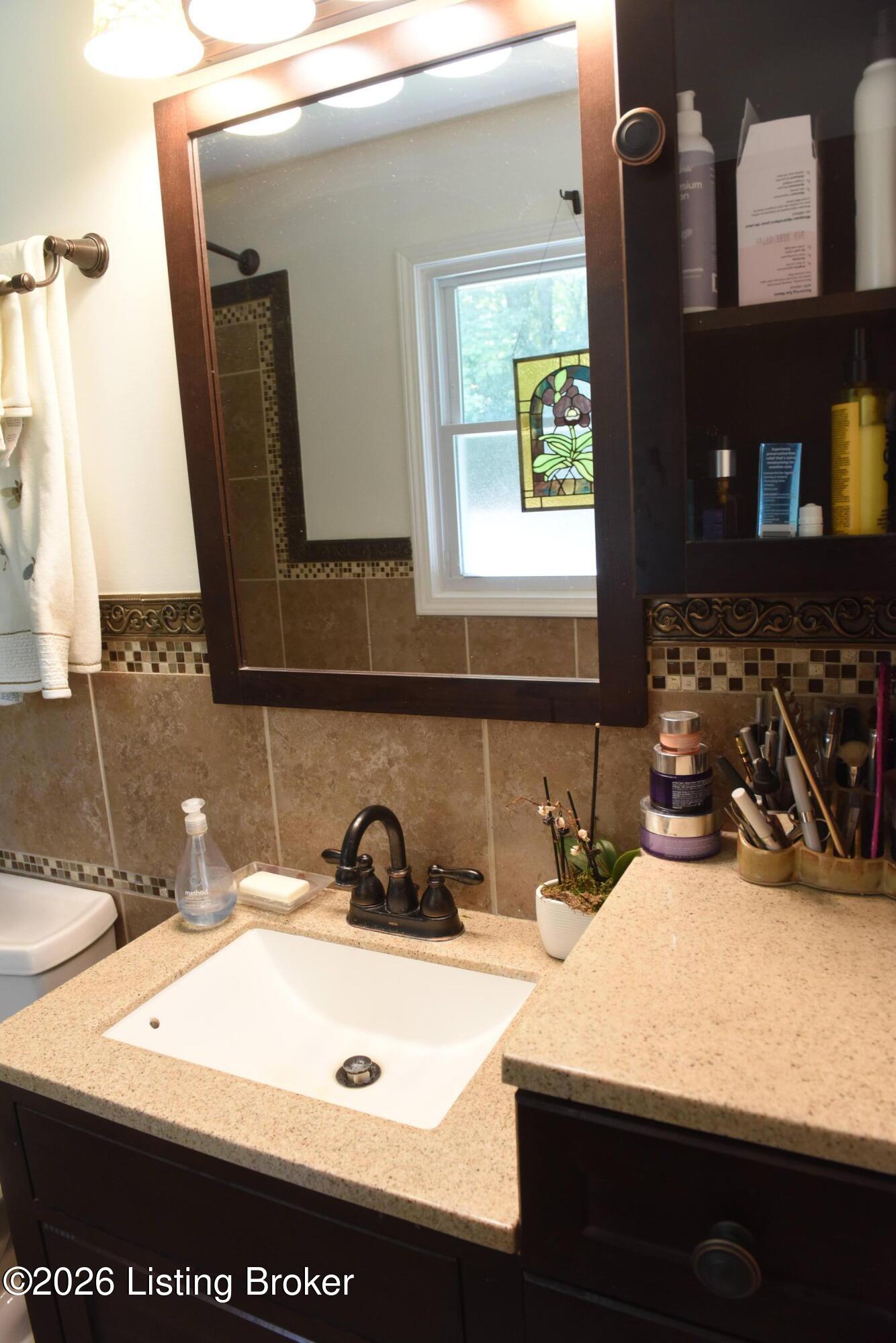 105 Andrea Ct Property Photo 19