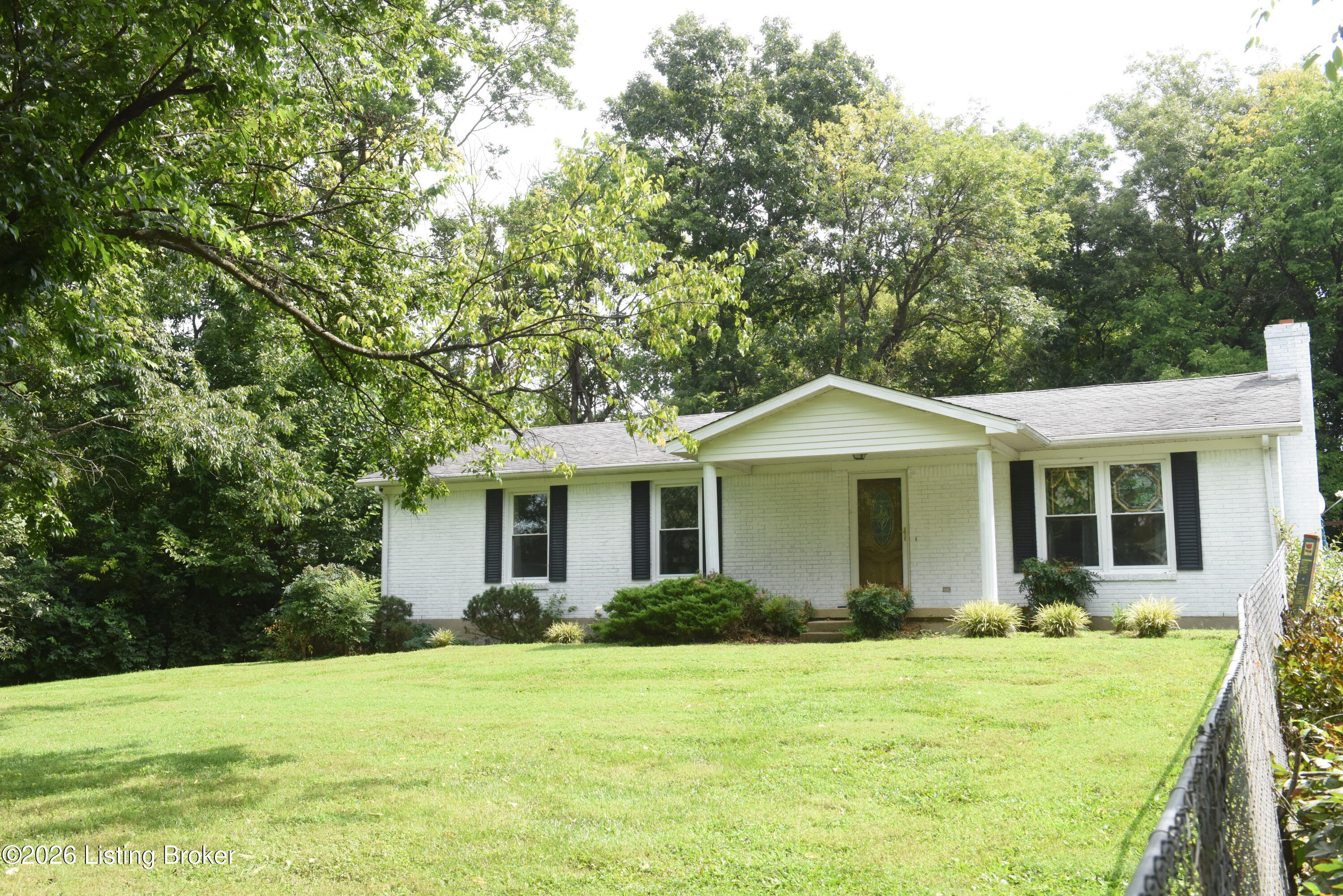 105 Andrea Ct Property Photo 33