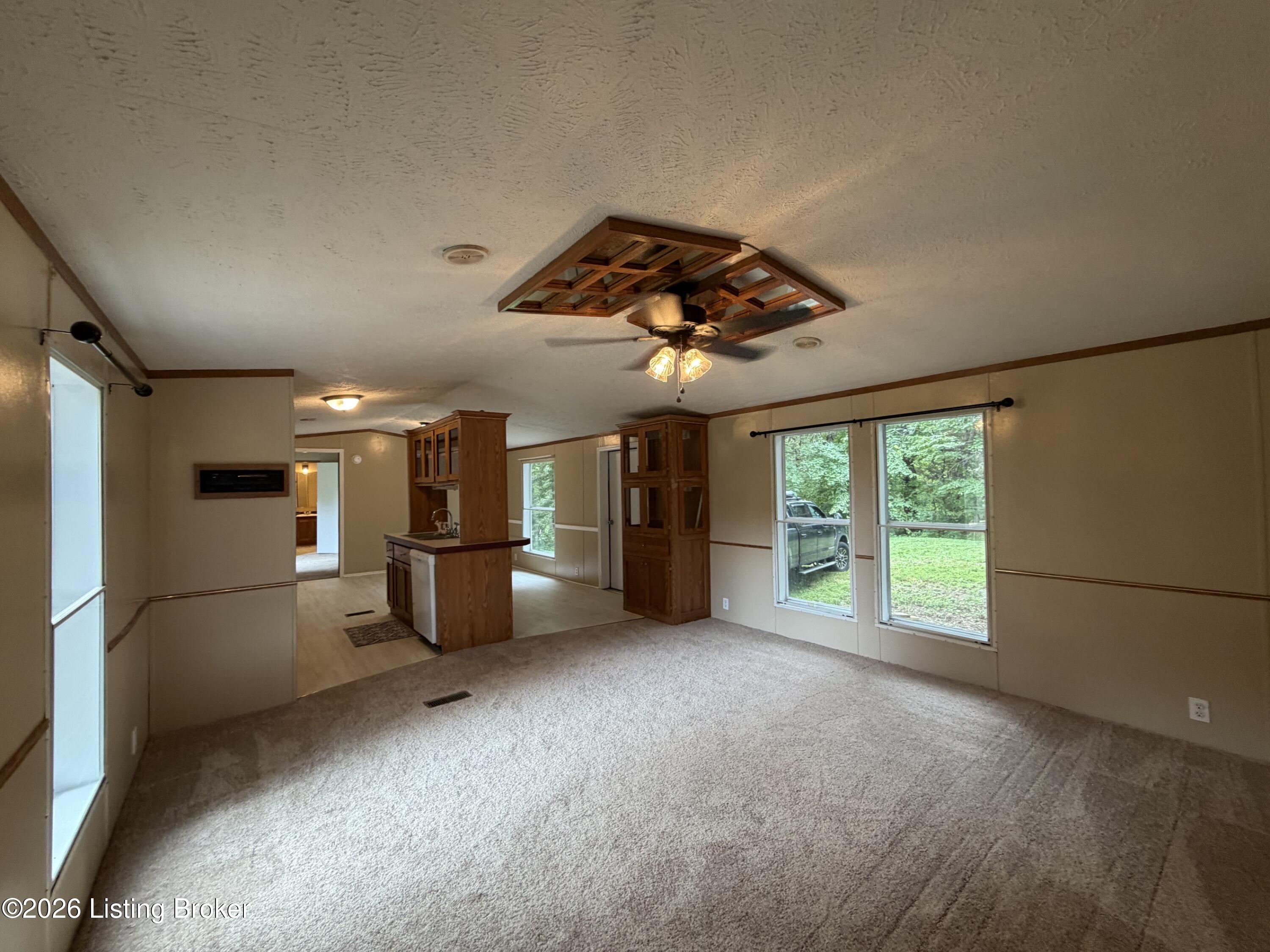 1165 Medley Dr Property Photo 4