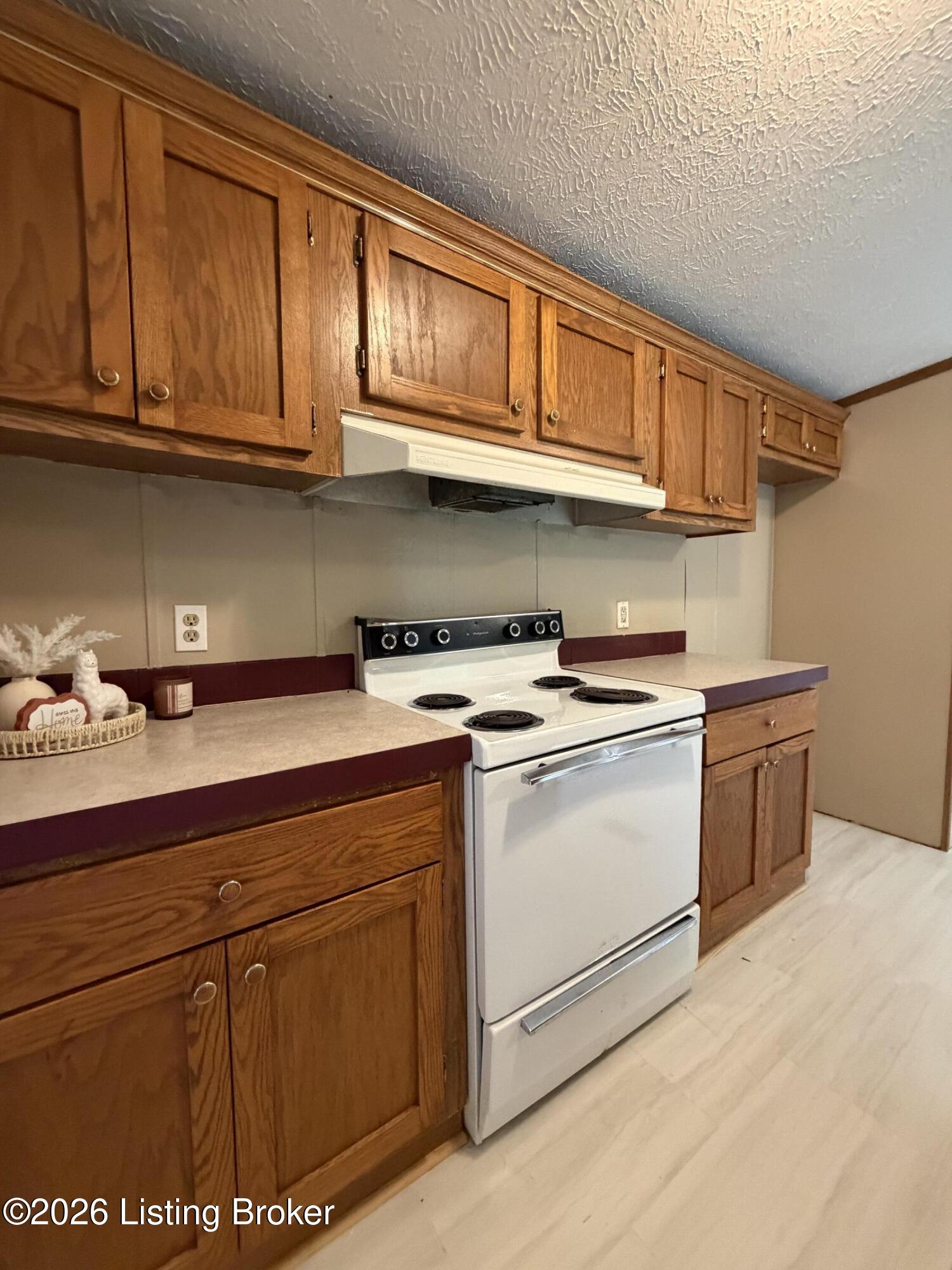 1165 Medley Dr Property Photo 14